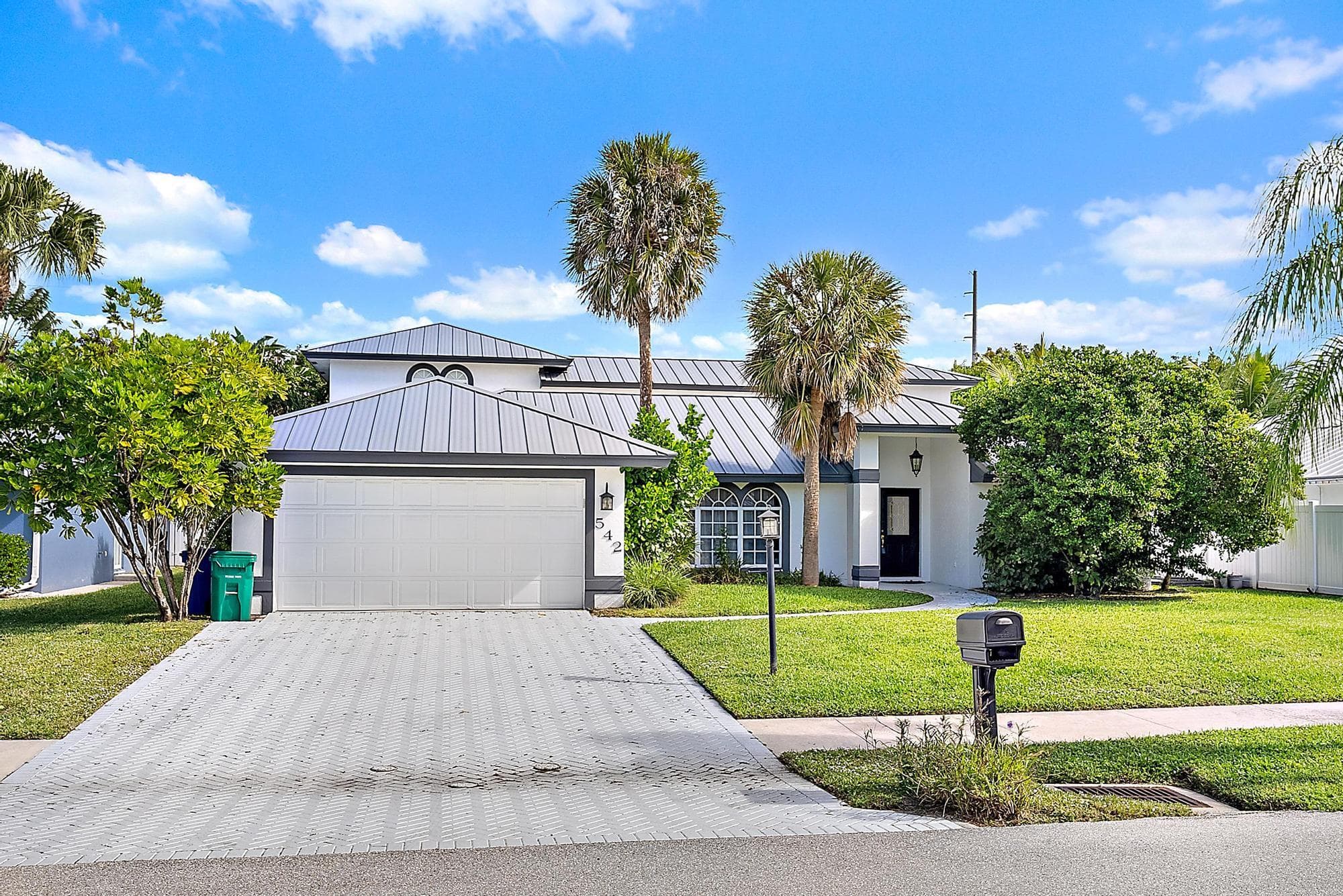 542 N Cypress Drive, Tequesta, FL 33469 — photo 1 of 29