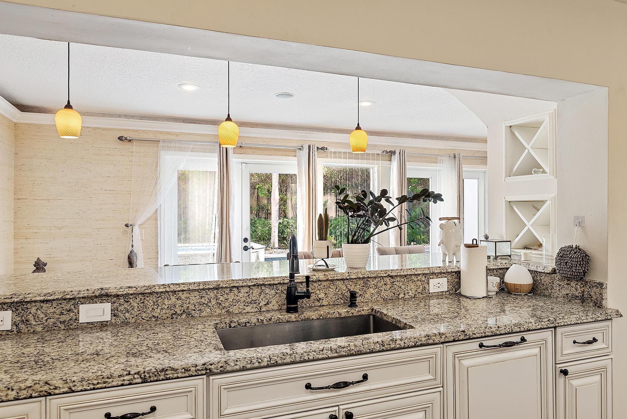 542 N Cypress Drive, Tequesta, FL 33469 — photo 8 of 29