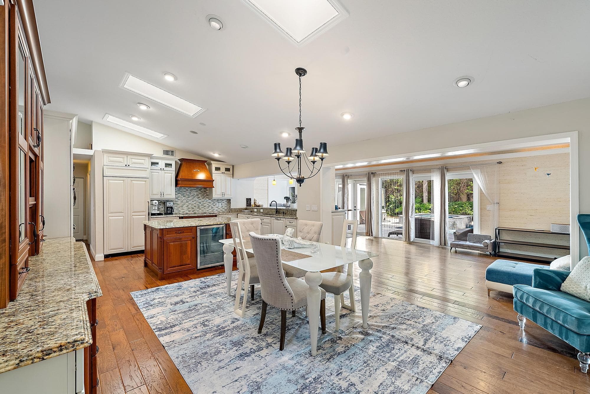 542 N Cypress Drive, Tequesta, FL 33469 — photo 5 of 29