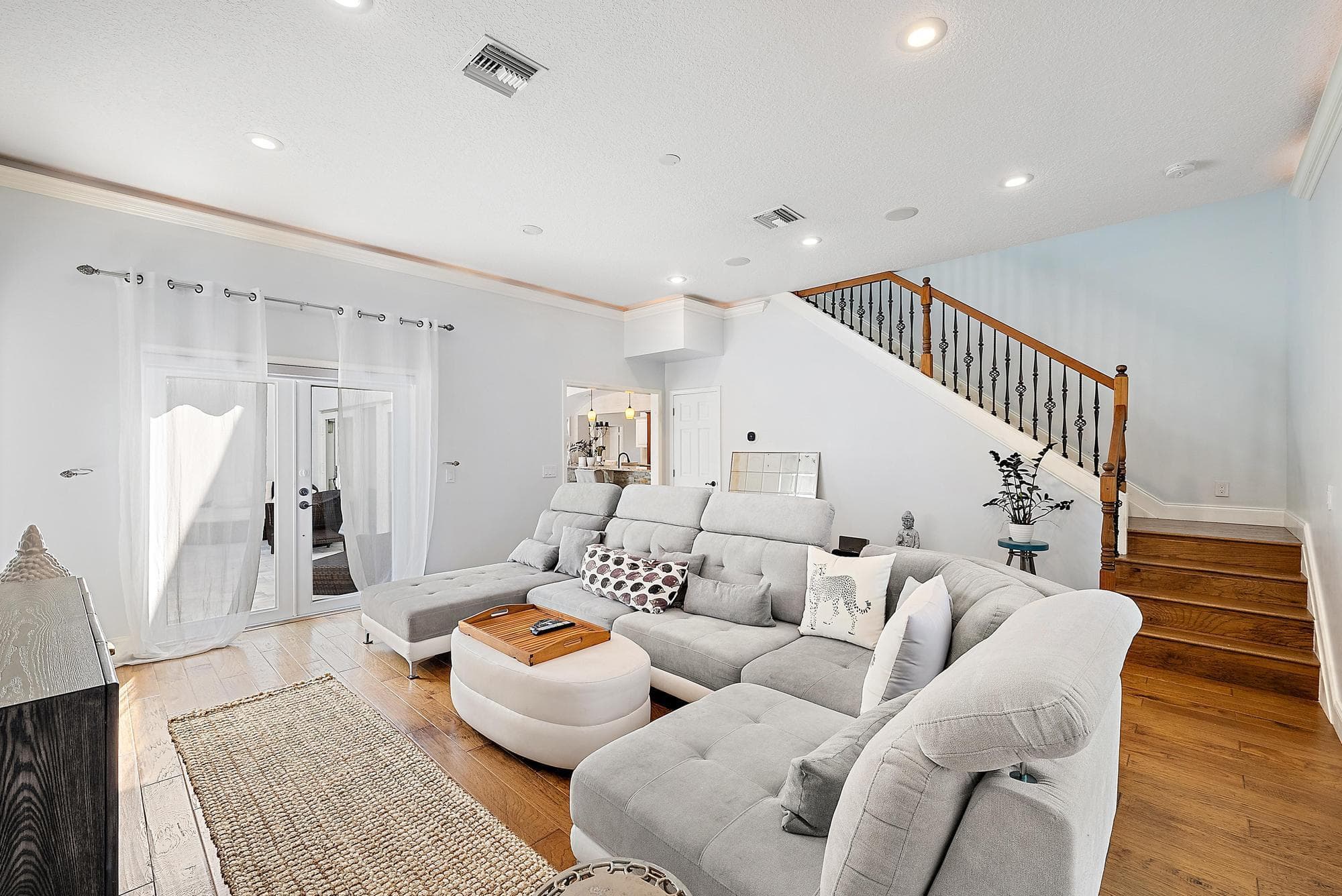 542 N Cypress Drive, Tequesta, FL 33469 — photo 12 of 29