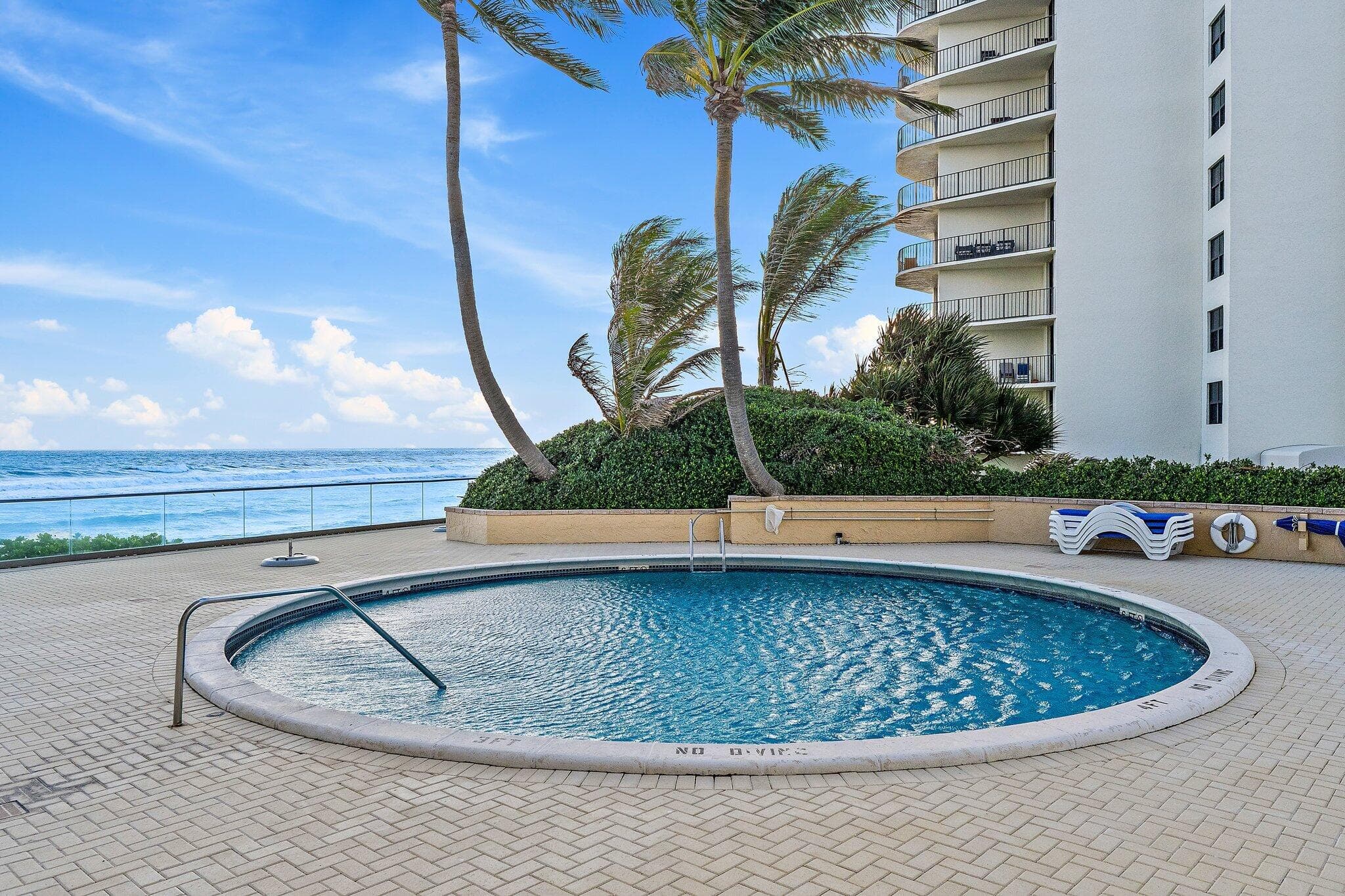 Condominium in Singer Island — photo 37 of 77