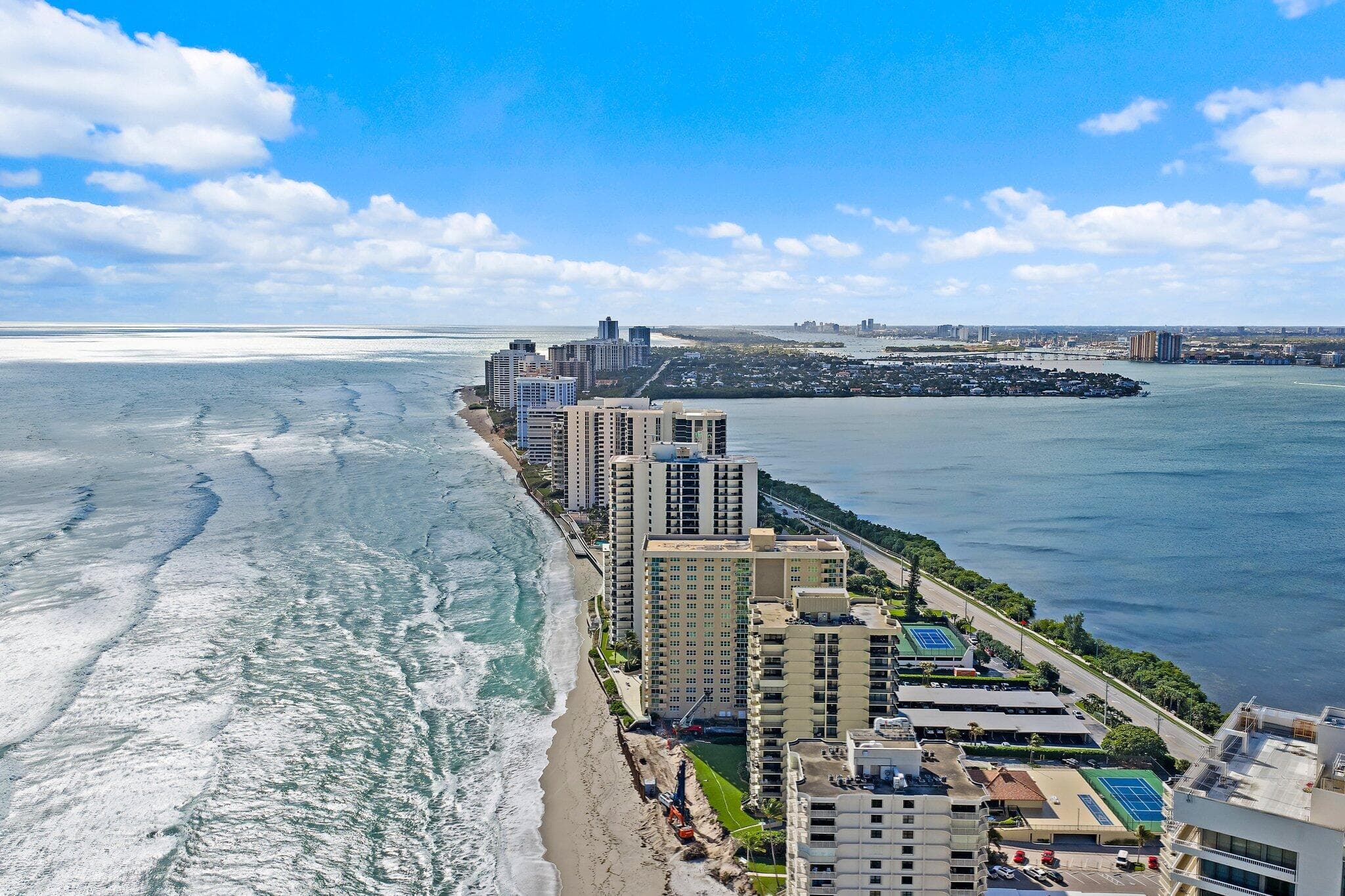 Condominium in Singer Island — photo 67 of 77