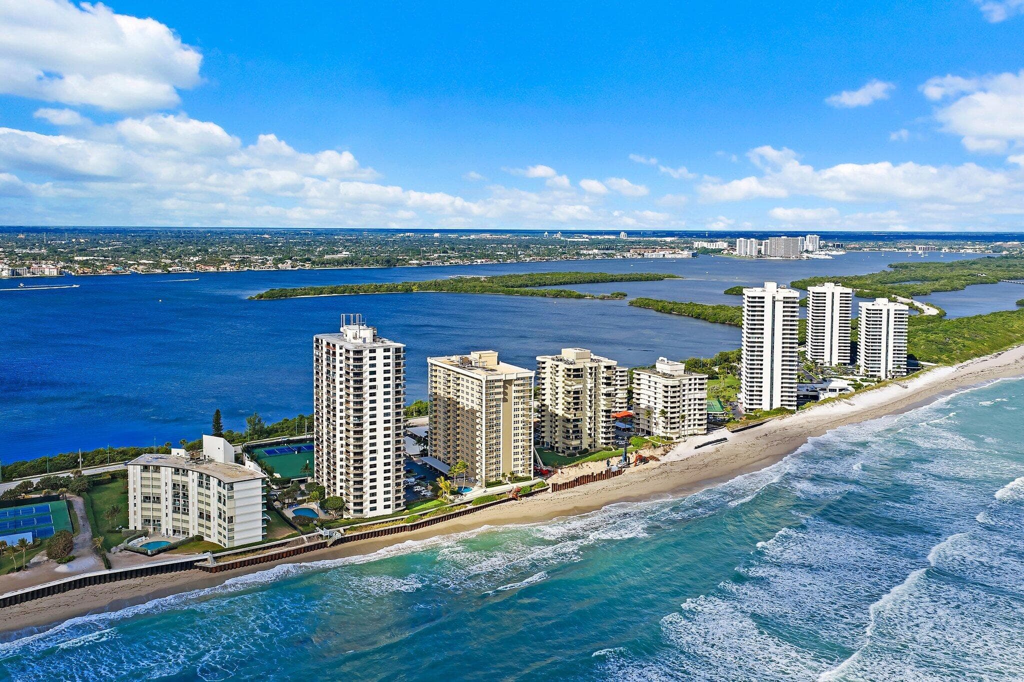 Condominium in Singer Island — photo 71 of 77