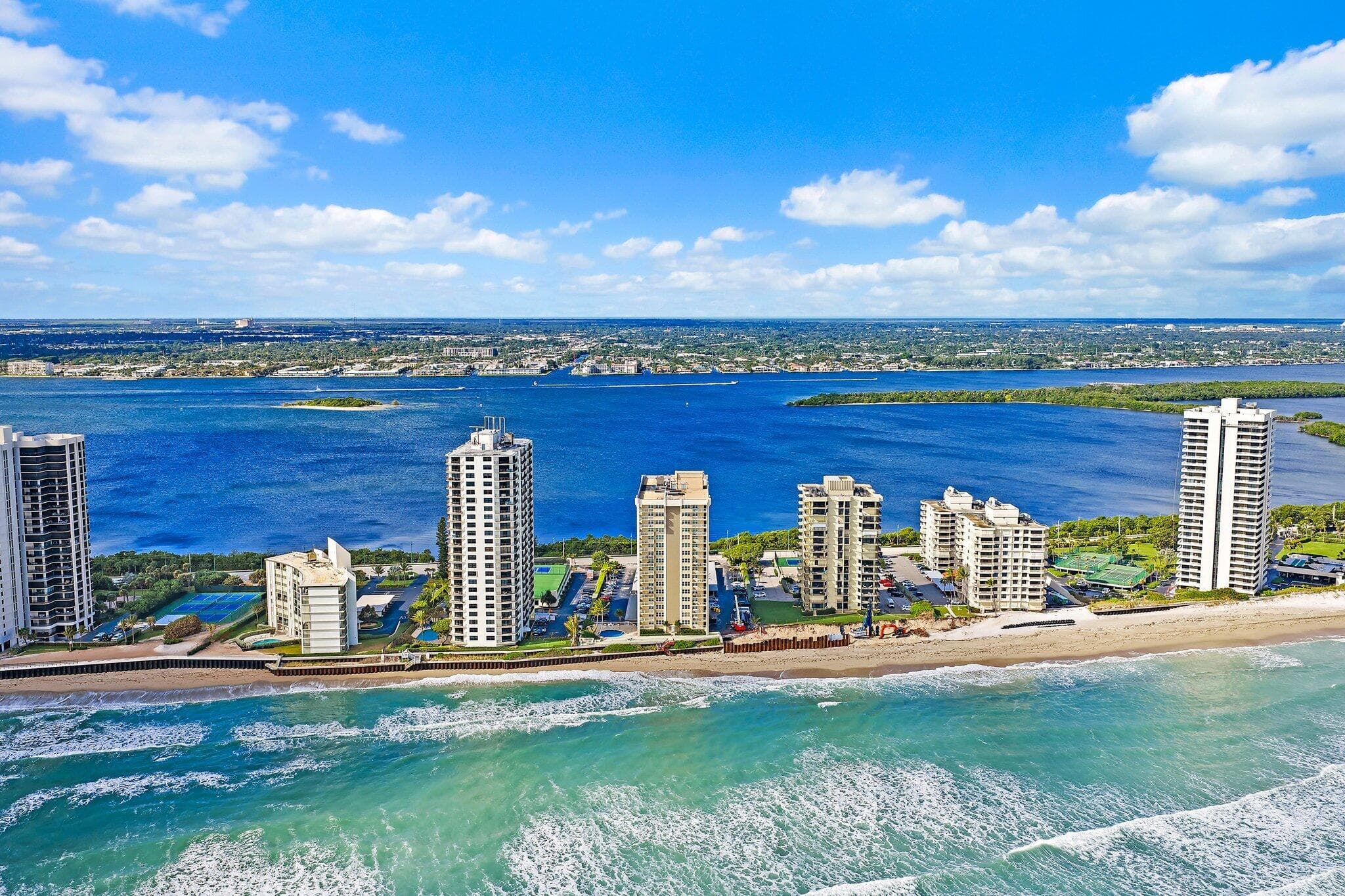 Condominium in Singer Island — photo 5 of 77