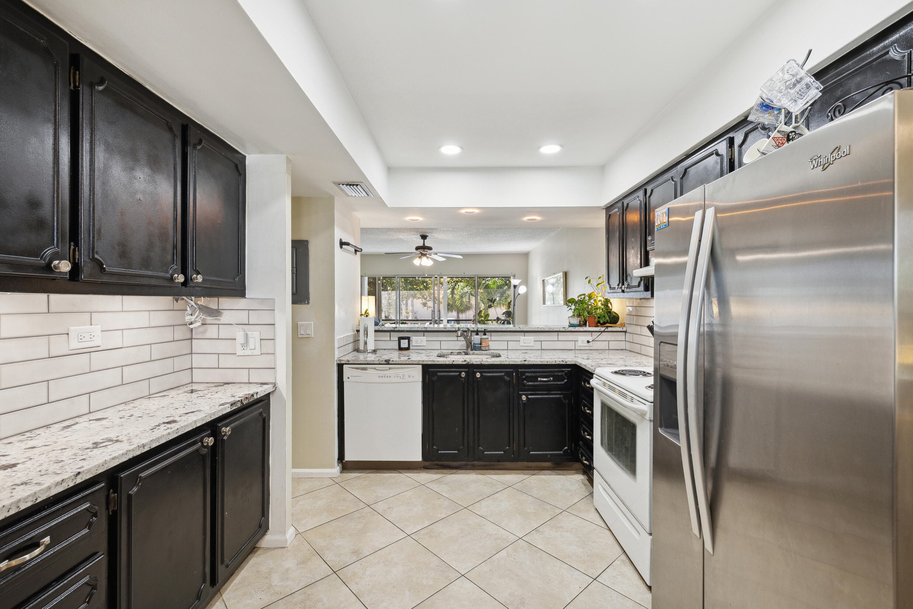 3075 E Gardens East Drive 32, Palm Beach Gardens, FL 33410 — photo 2 of 17