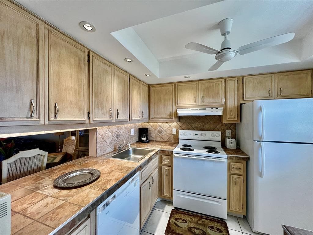2800 NW 47th Terrace 106b, Lauderdale Lakes, FL 33313 — photo 3 of 47