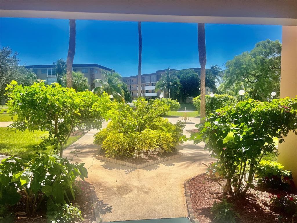 2800 NW 47th Terrace 106b, Lauderdale Lakes, FL 33313 — photo 42 of 47