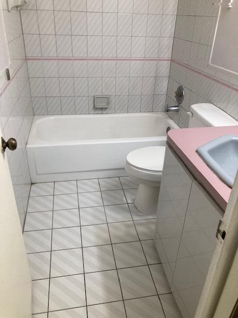 2820 Tennis Club Drive 401, West Palm Beach, FL 33417 — photo 10 of 18