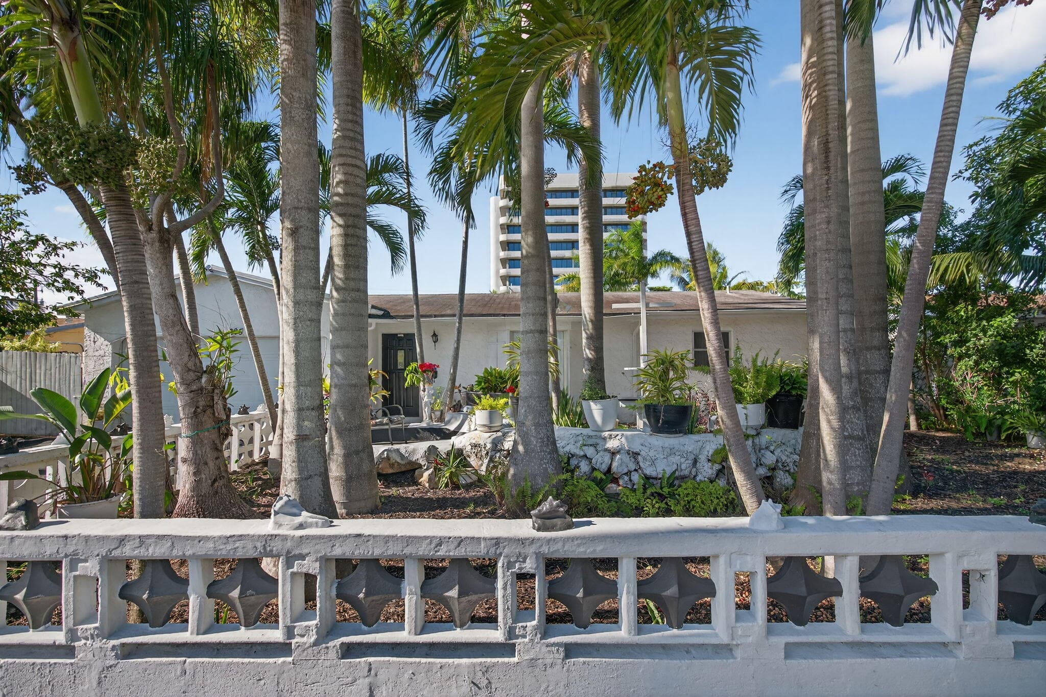 225 S Sequoia Drive, West Palm Beach, FL 33409 — photo 3 of 93