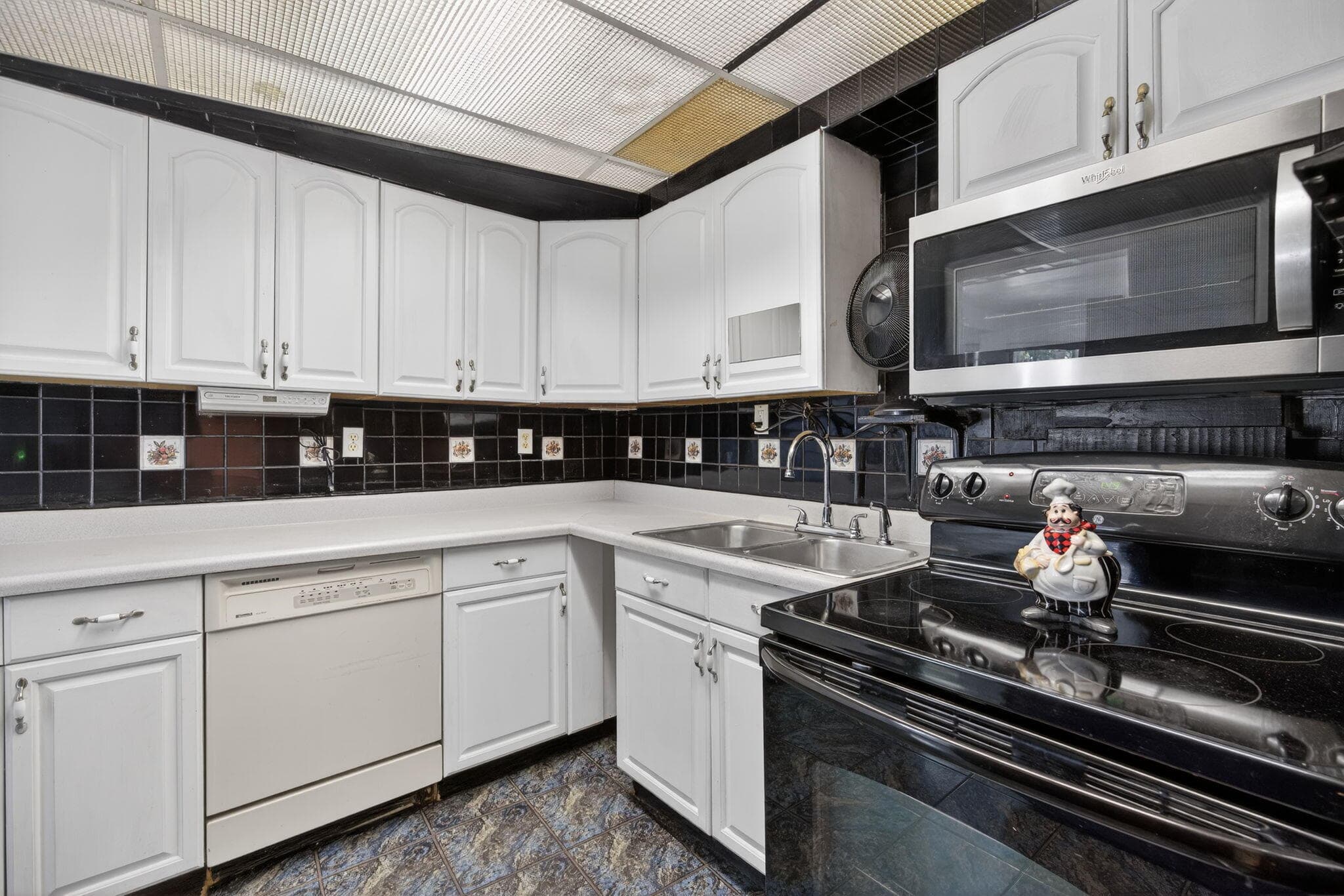 225 S Sequoia Drive, West Palm Beach, FL 33409 — photo 27 of 93