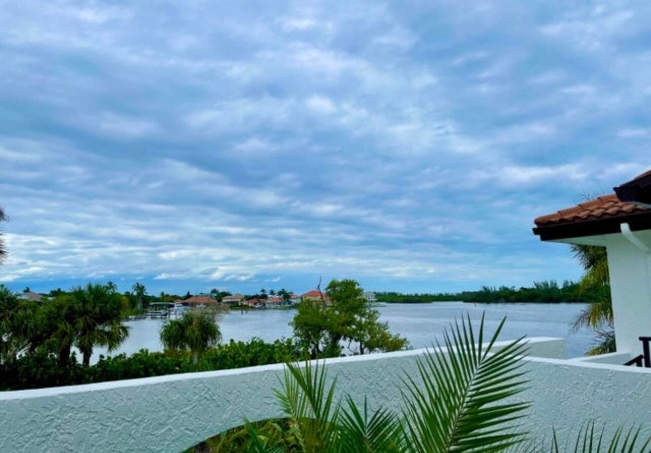 6142 SE Landing Way 9-11, Stuart, FL 34997 — photo 2 of 10