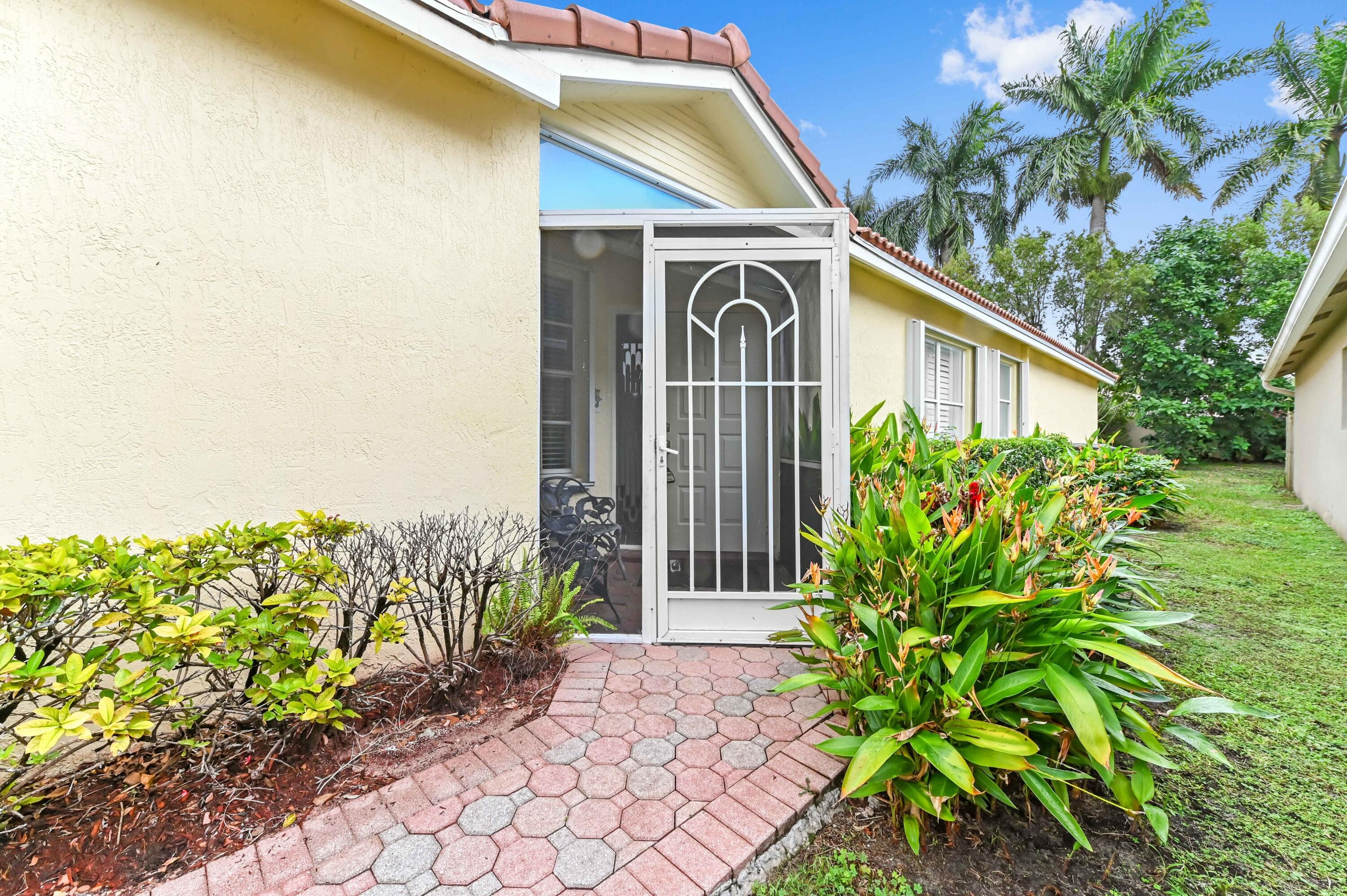 9550 Cherry Blossom Court, Boynton Beach, FL 33437 — photo 6 of 47