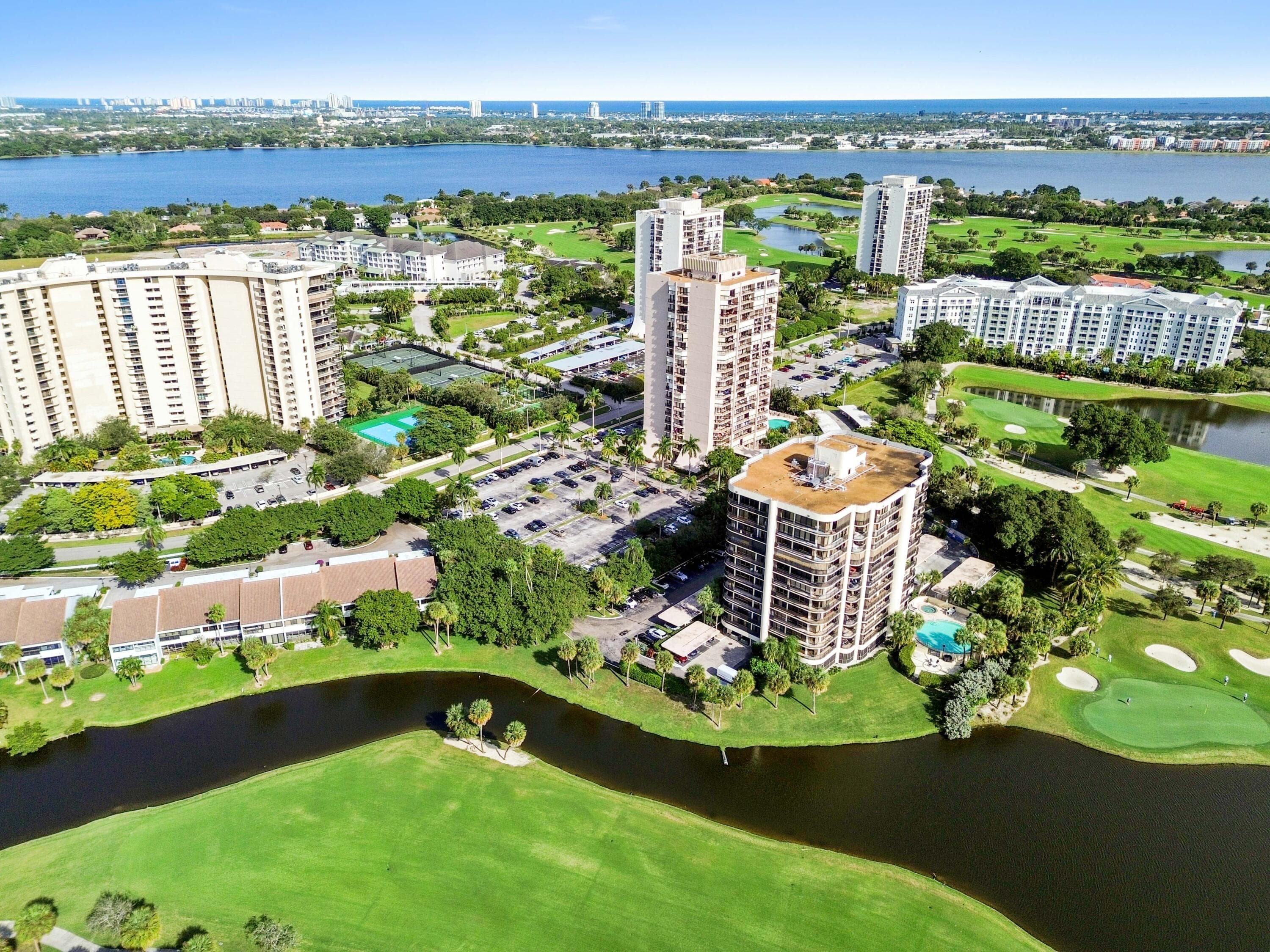 2425 Presidential Way 1806, West Palm Beach, FL 33401 — photo 42 of 45