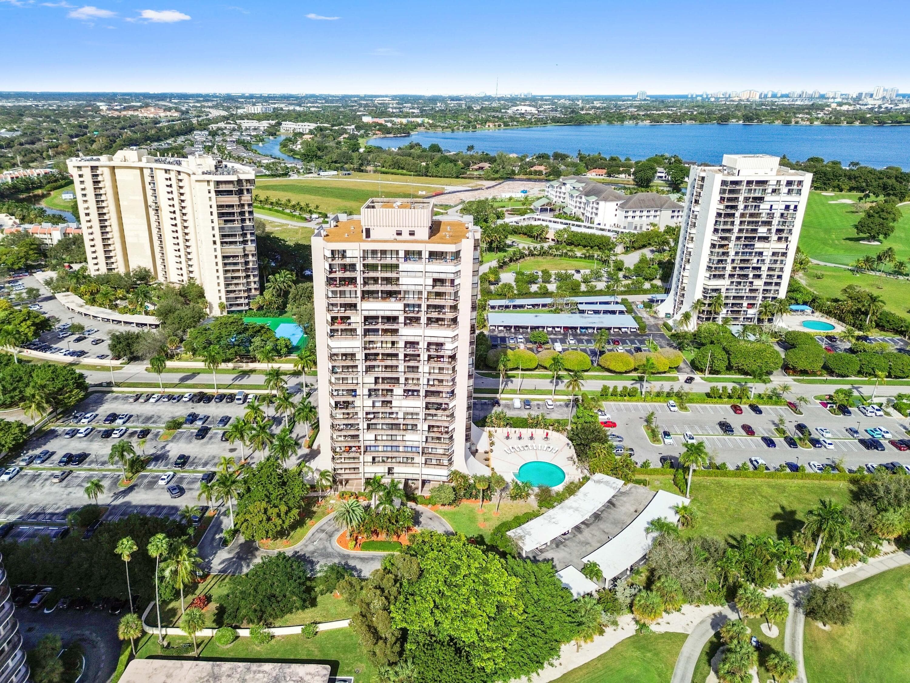 2425 Presidential Way 1806, West Palm Beach, FL 33401 — photo 40 of 45