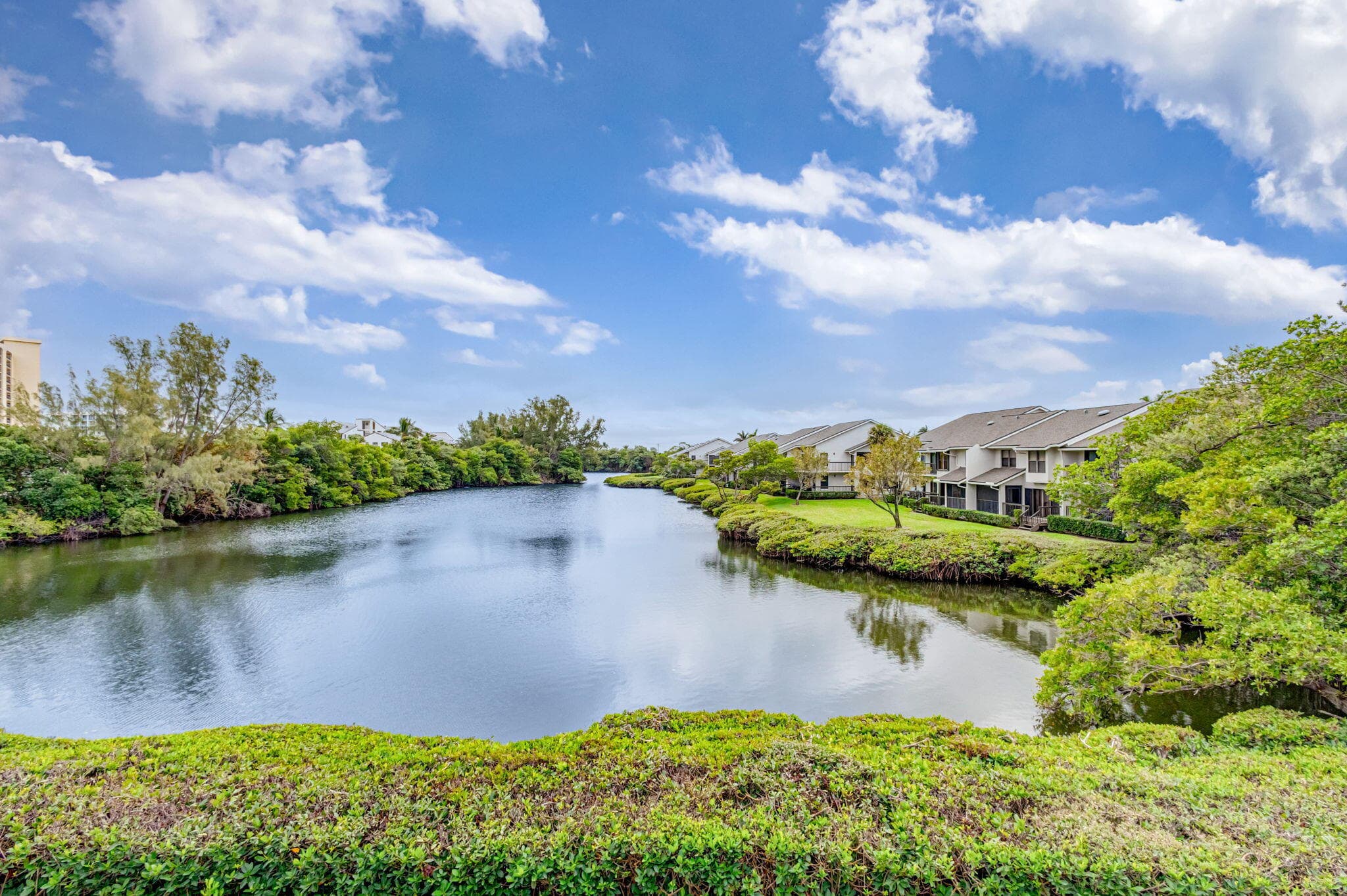 2102 Fairway Drive S, Jupiter, FL 33477 — photo 3 of 53
