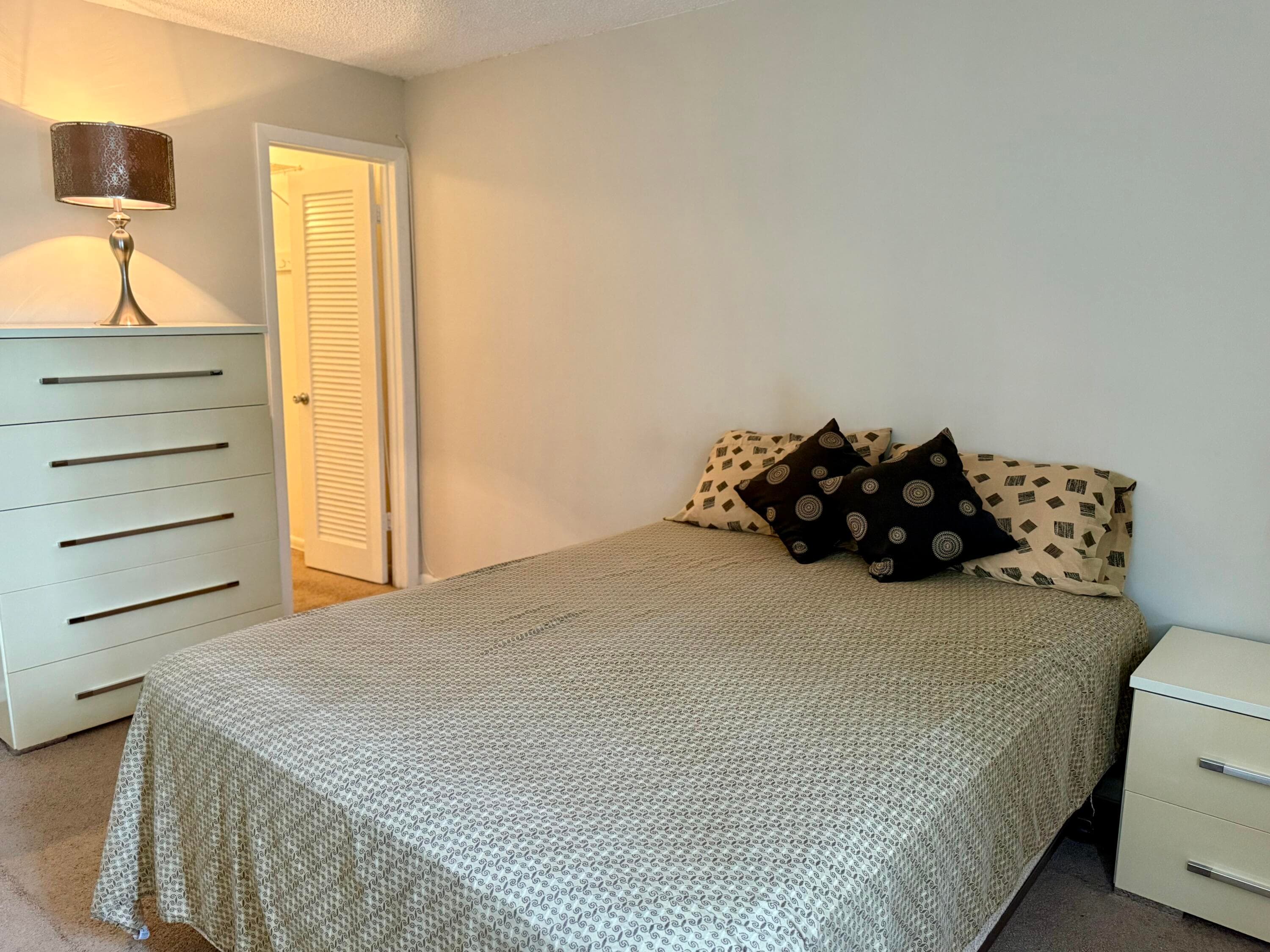 470 Capri J, Delray Beach, FL 33484 — photo 12 of 28