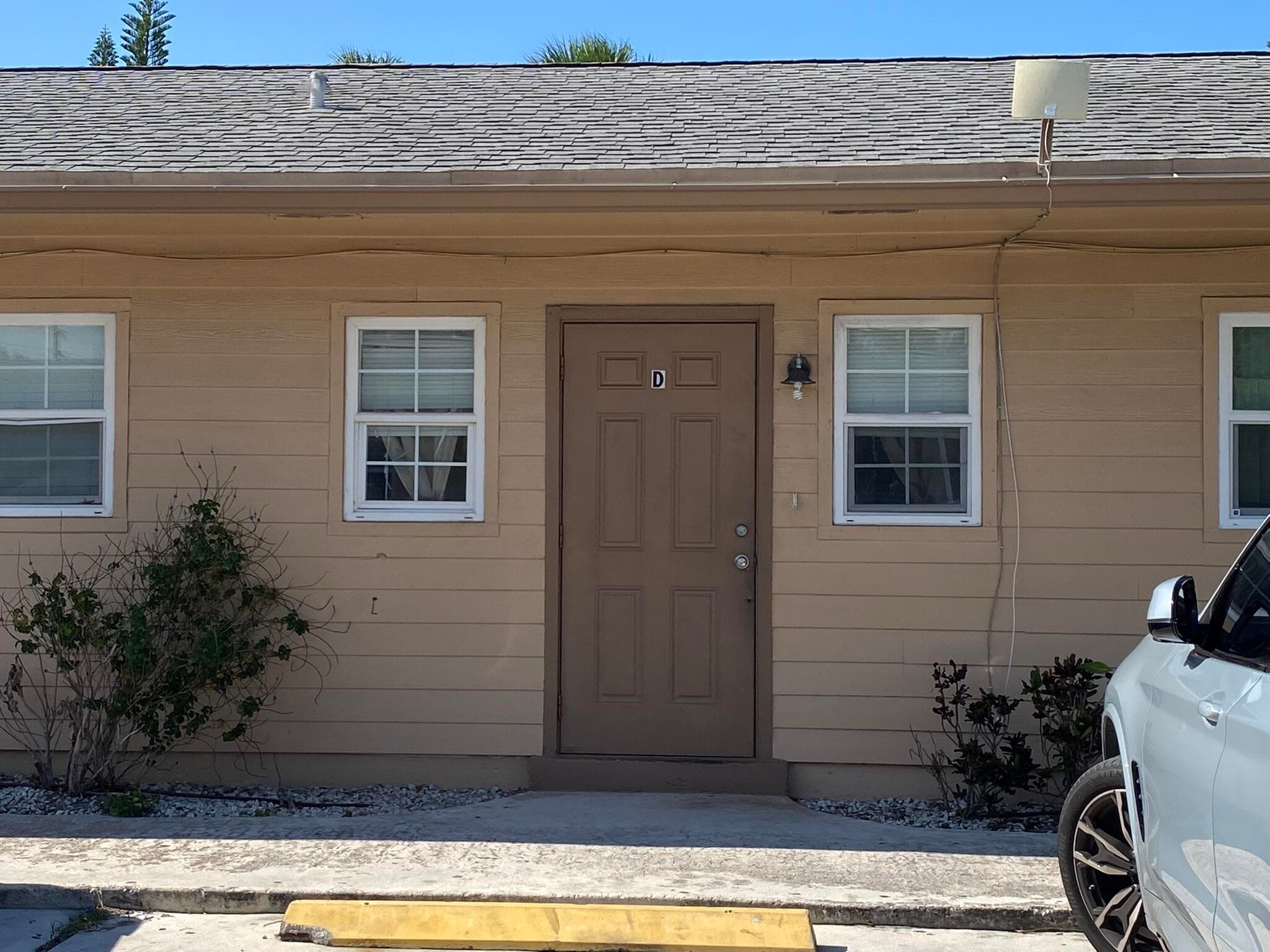 525 S Swinton Avenue 1-8, Delray Beach, FL 33444 — photo 2 of 15
