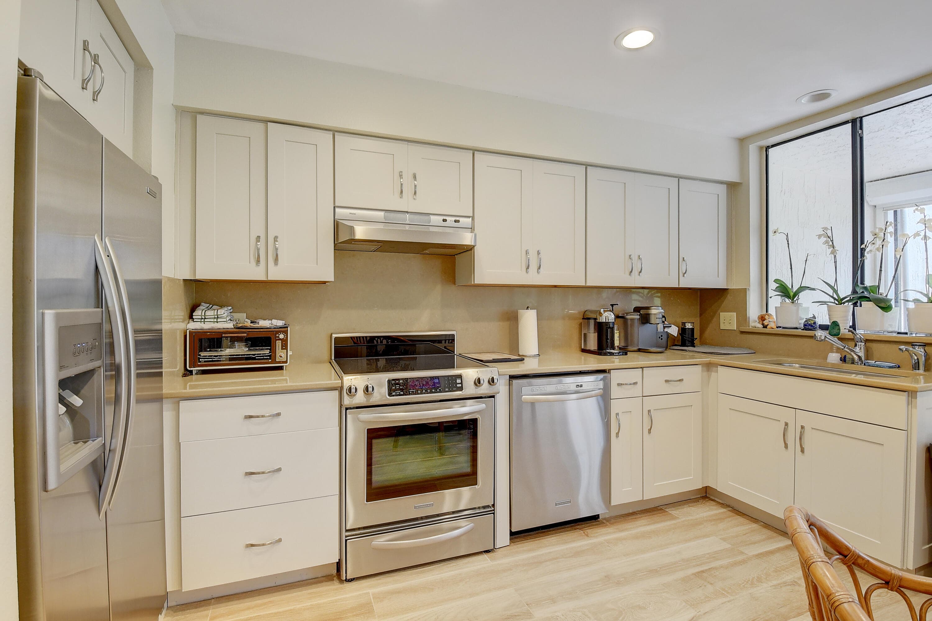 19550 Sawgrass Drive 2102, Boca Raton, FL 33434 — photo 10 of 76