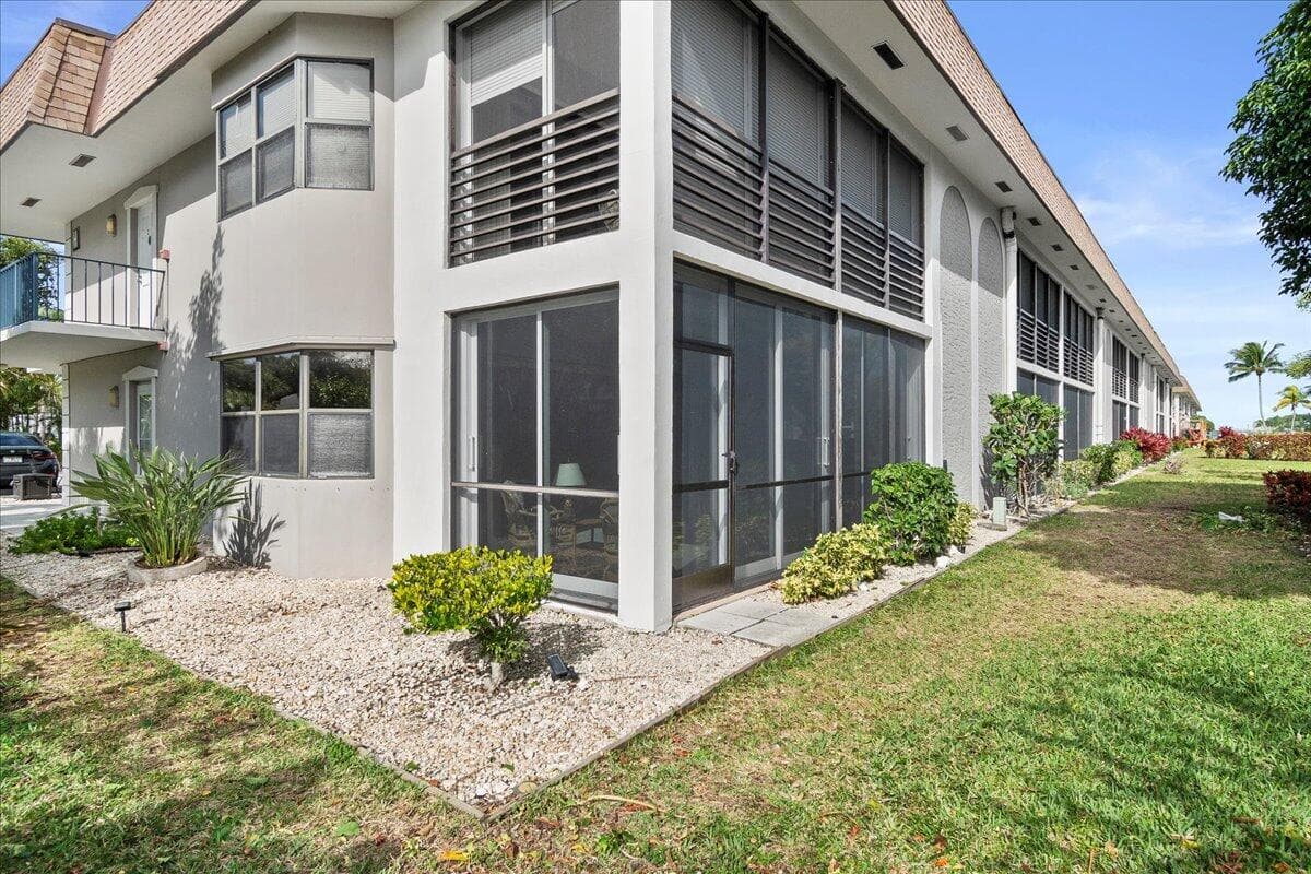 755 Saturn Street H101, Jupiter, FL 33477 — photo 23 of 40