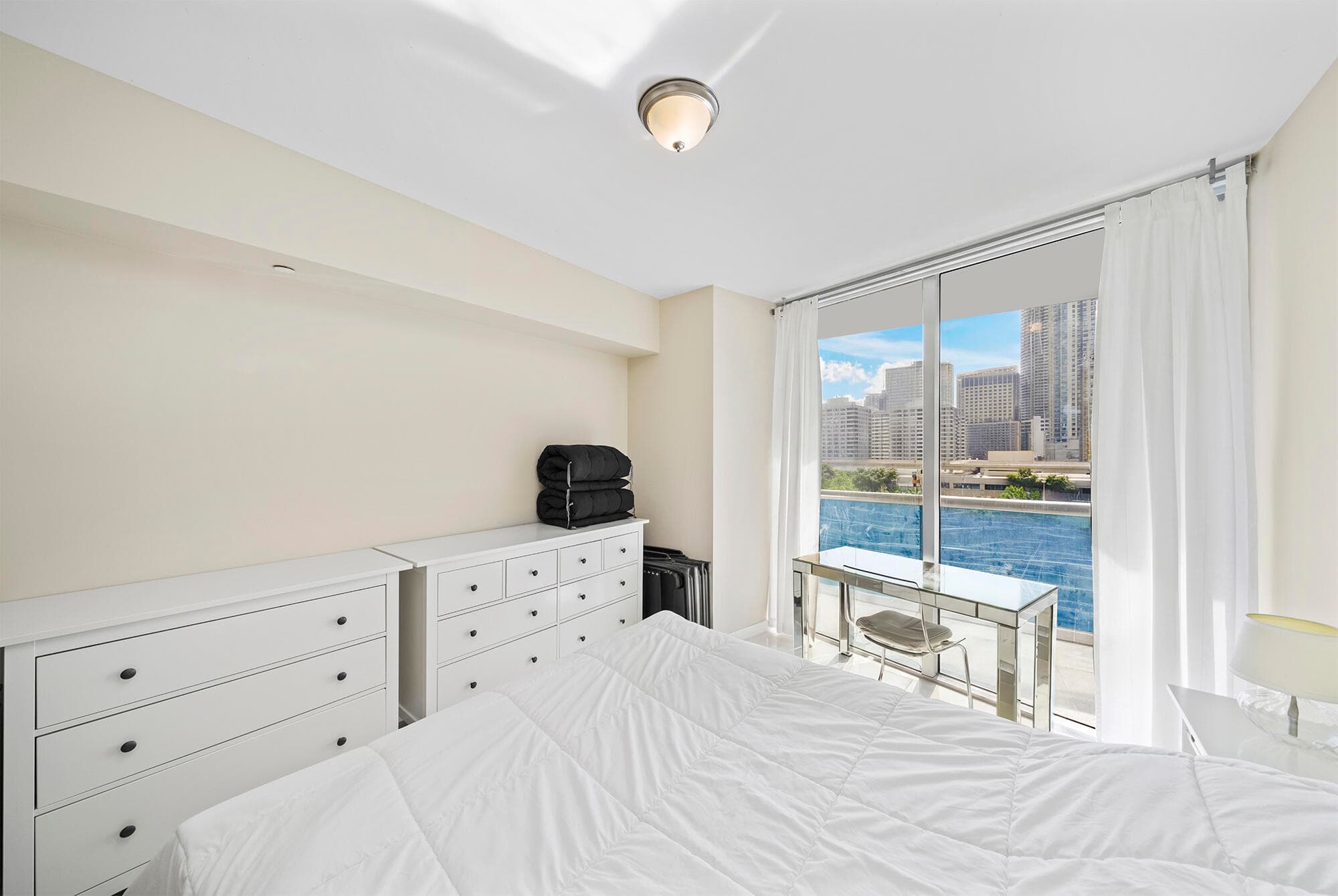 495 Brickell Avenue 911, Miami, FL 33131 — photo 16 of 44