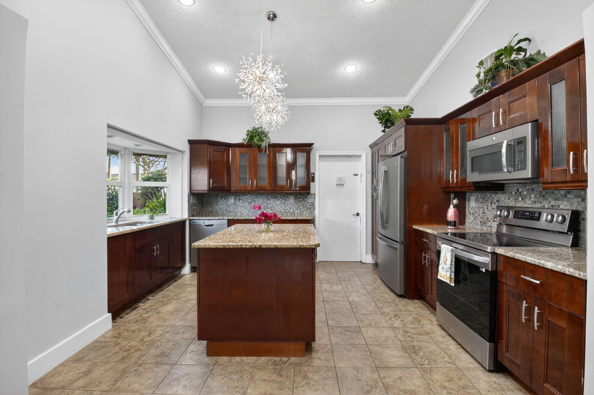 1290 NW 21st Terrace, Delray Beach, FL 33445 — photo 10 of 37