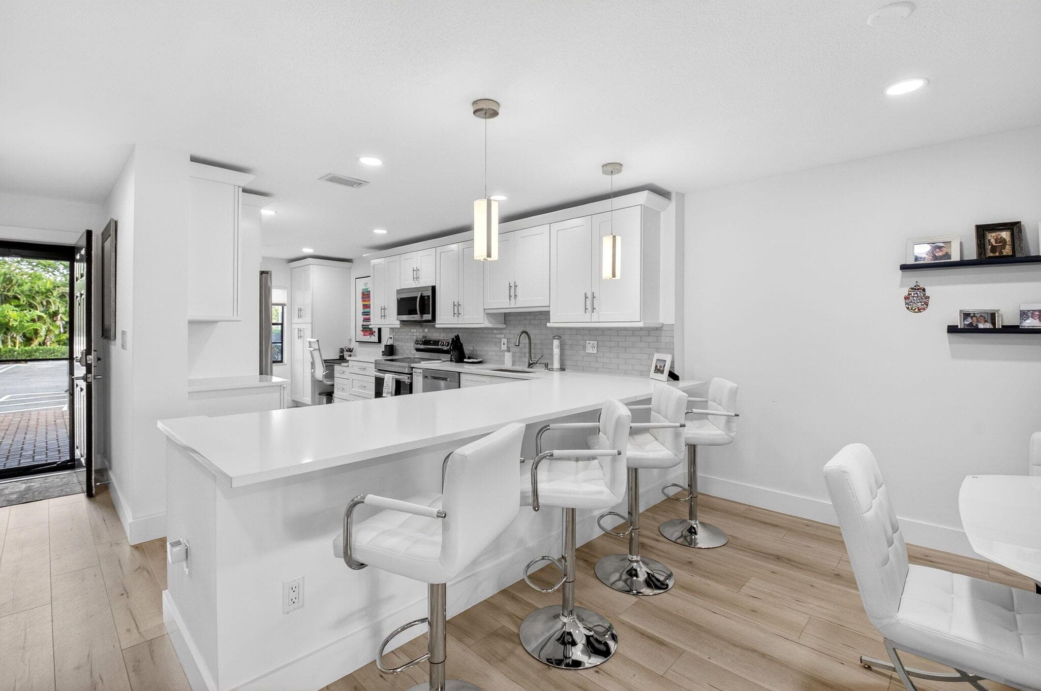 18 Westgate Lane E, Boynton Beach, FL 33436 — photo 21 of 86