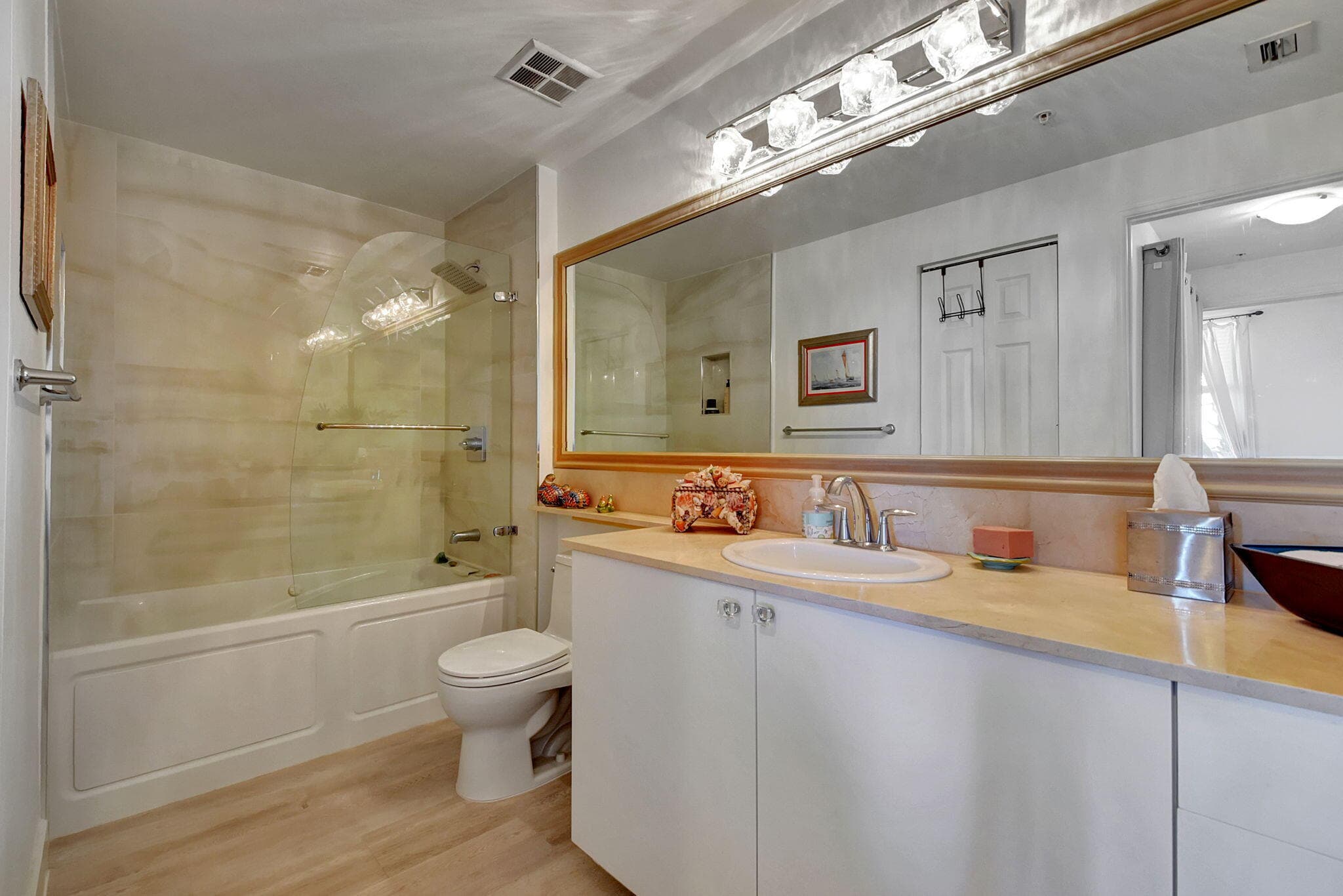 802 W Windward Way 303, Lantana, FL 33462 — photo 13 of 34
