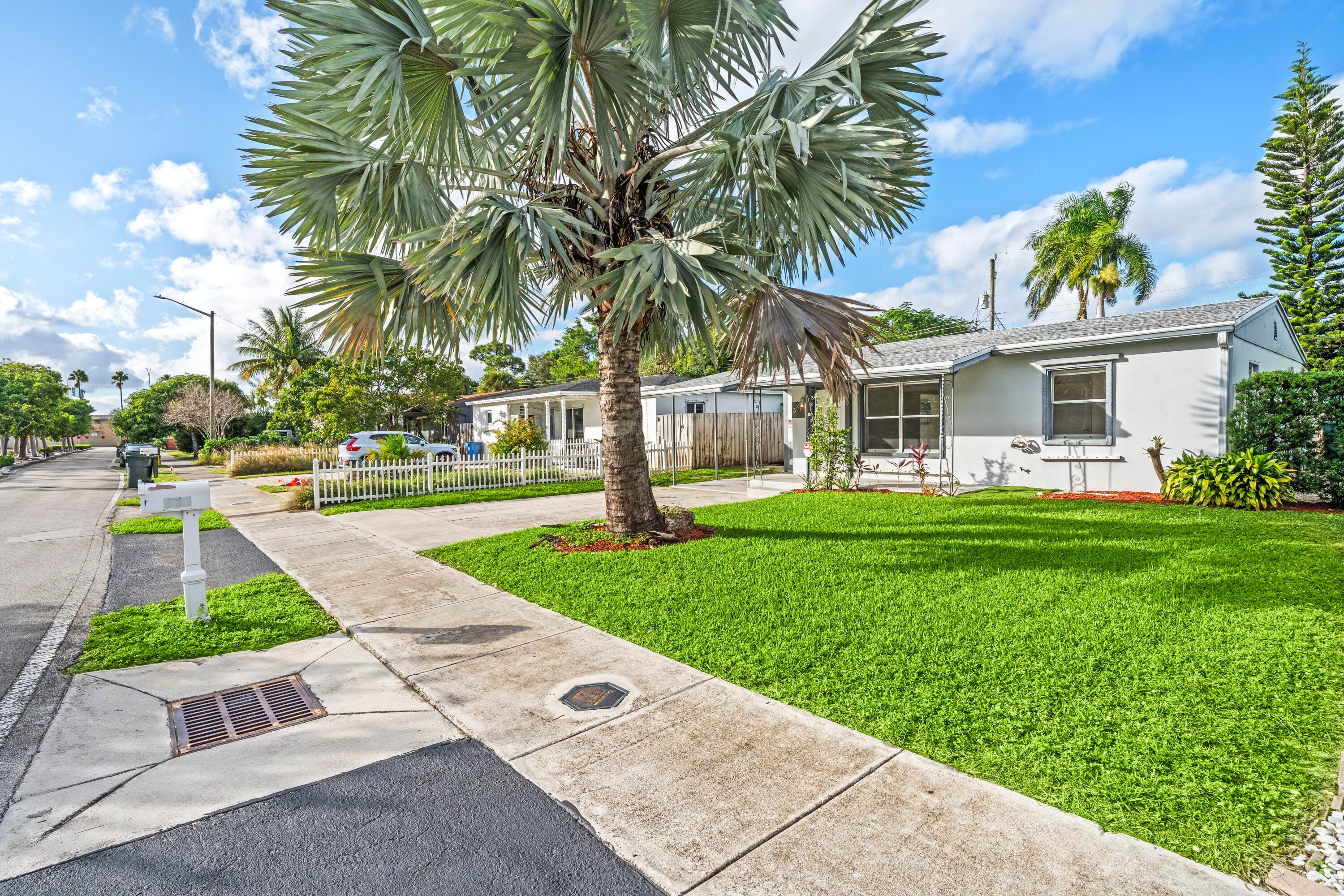 321 NW 51st Street, Oakland Park, FL 33309 — photo 1 of 32