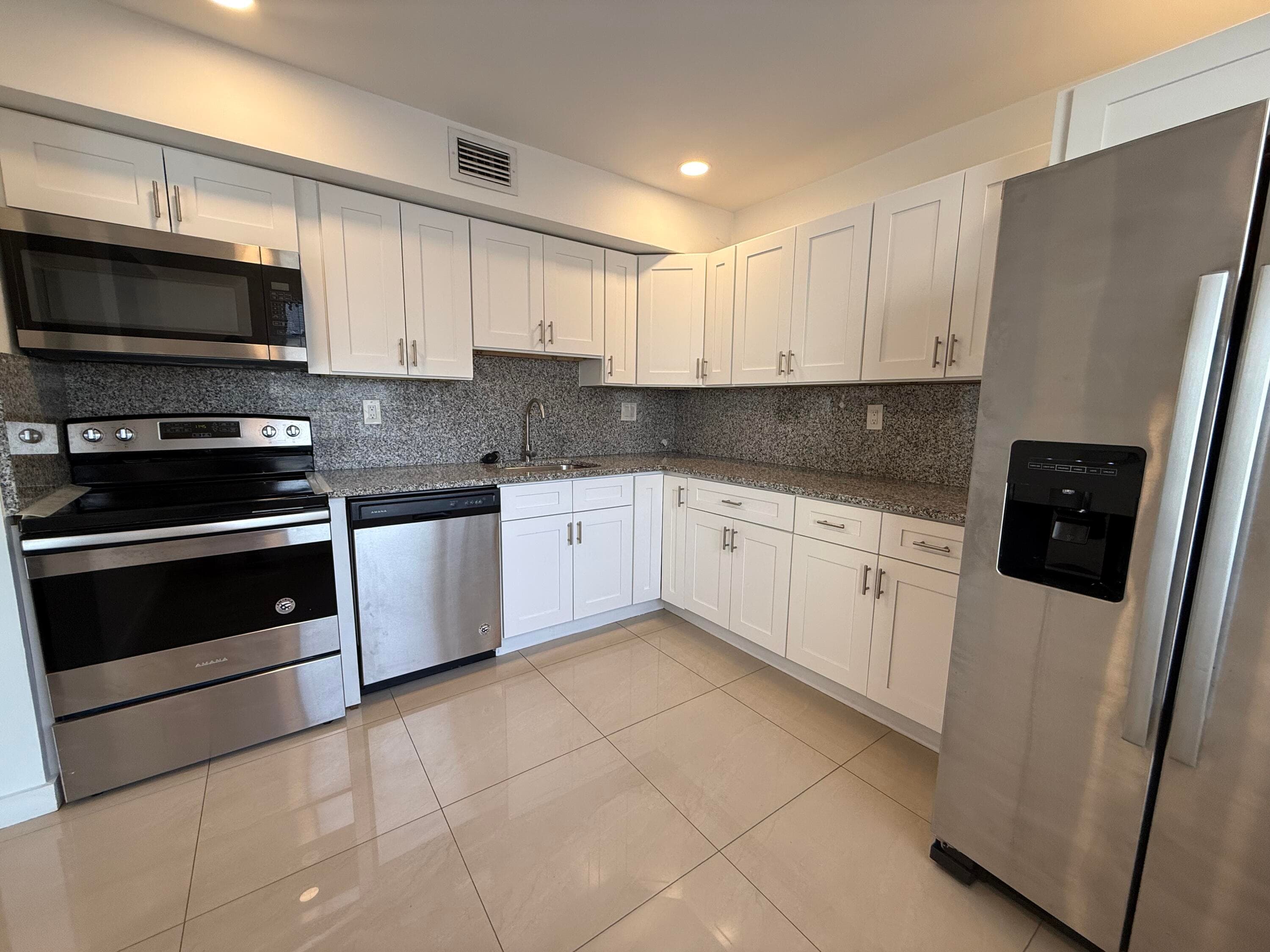 514 Piedmont K, Delray Beach, FL 33446 — photo 1 of 23