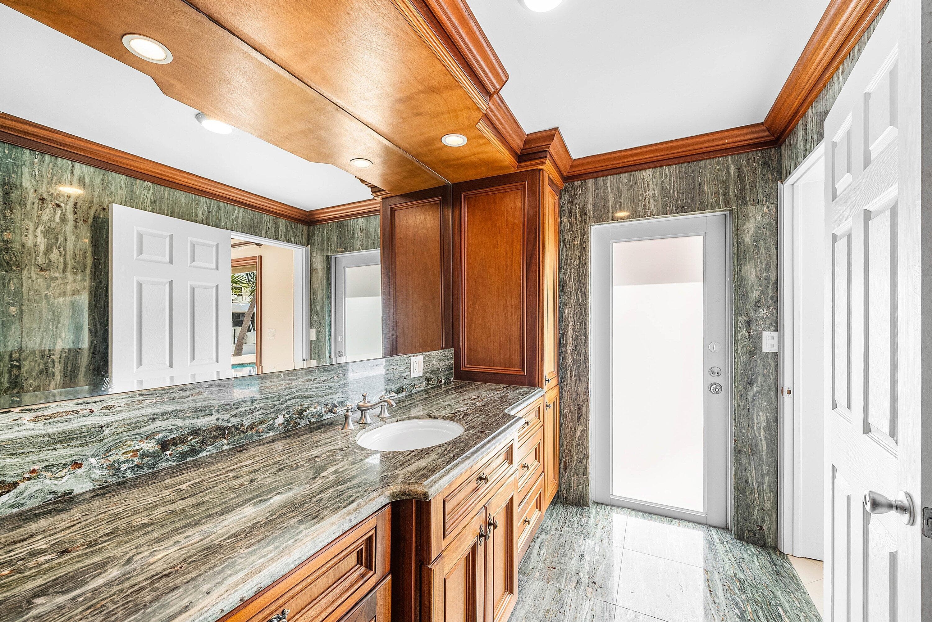 2872 NE 29th Street, Fort Lauderdale, FL 33306 — photo 25 of 60