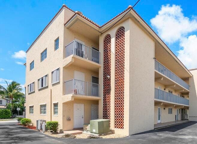 331 SW 8th Street 2-C-E, Boca Raton, FL 33432 — photo 18 of 19