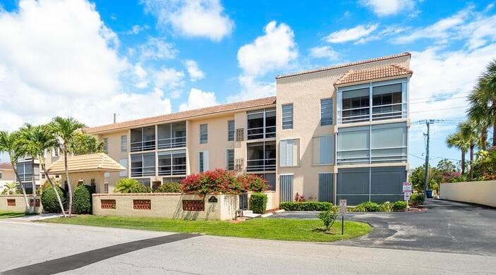 331 SW 8th Street 2-C-E, Boca Raton, FL 33432 — photo 15 of 19