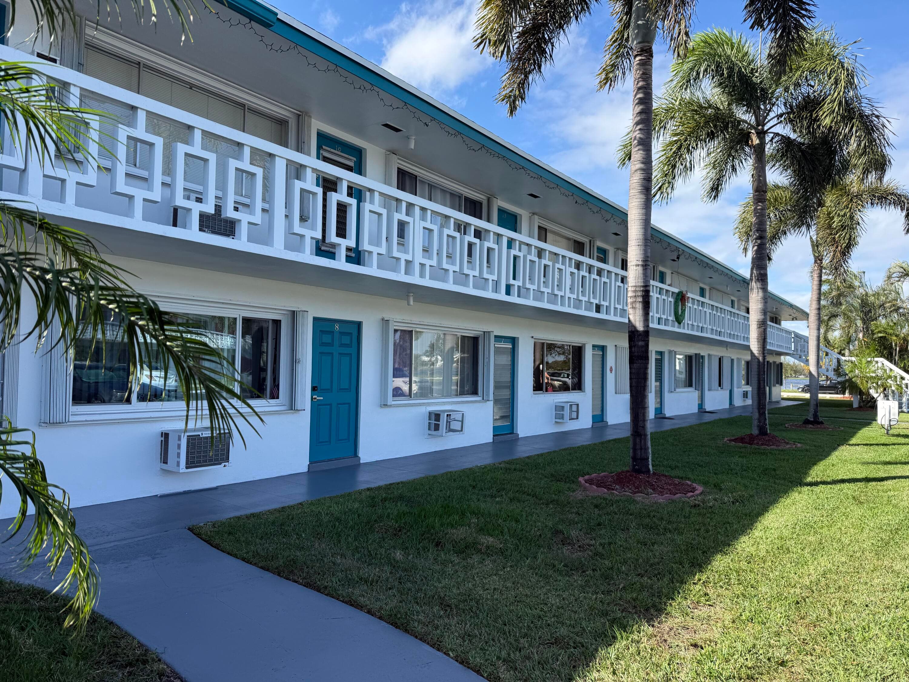 2204 Lake Osborne Drive 5, Lake Worth Beach, FL 33461 — photo 1 of 18