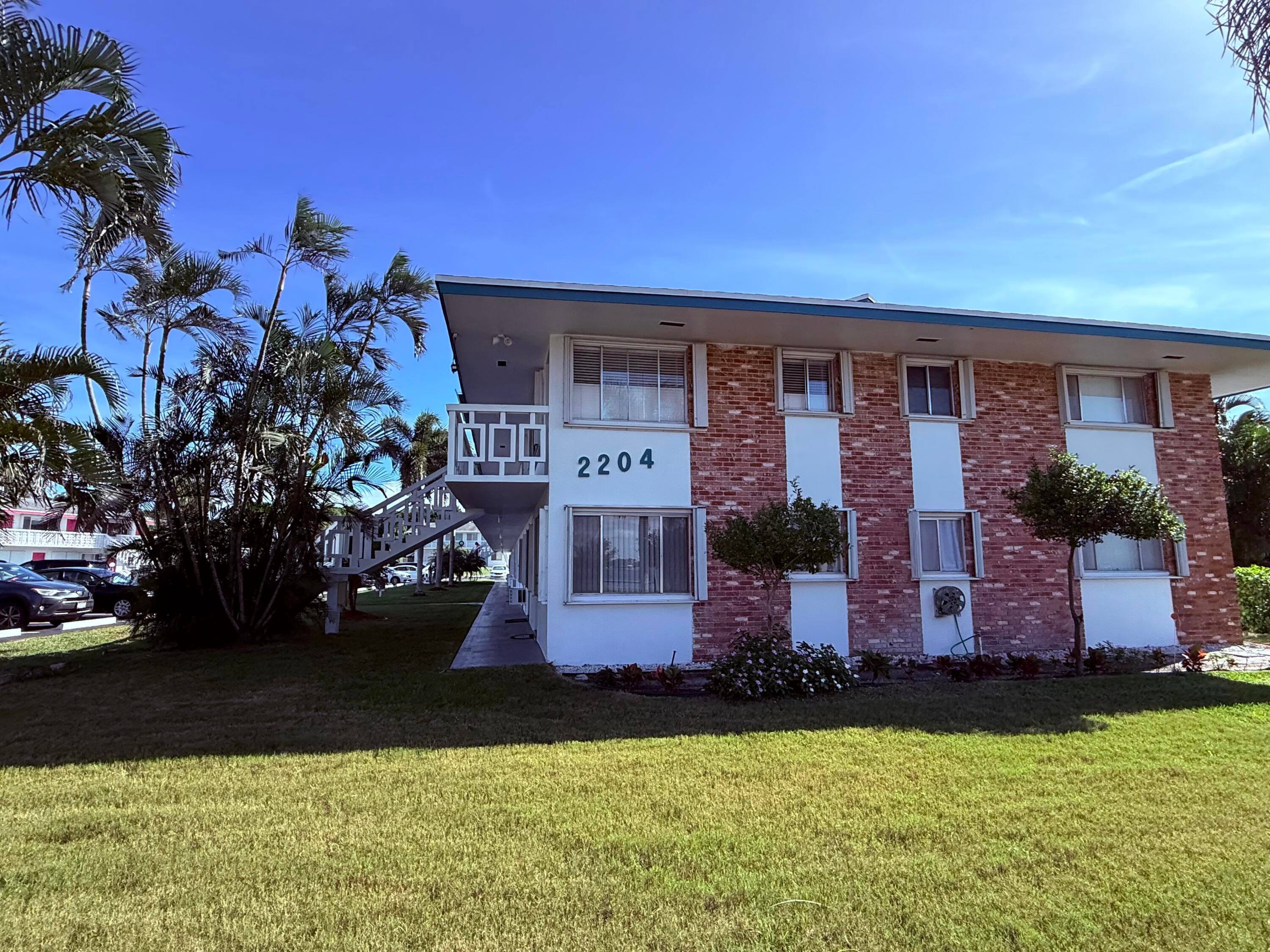 2204 Lake Osborne Drive 5, Lake Worth Beach, FL 33461 — photo 17 of 18