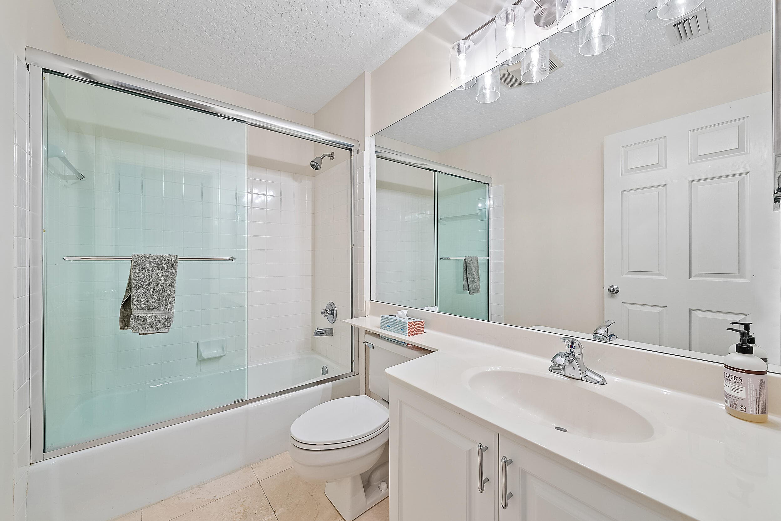 926 Oak Harbour Drive, Juno Beach, FL 33408 — photo 17 of 31