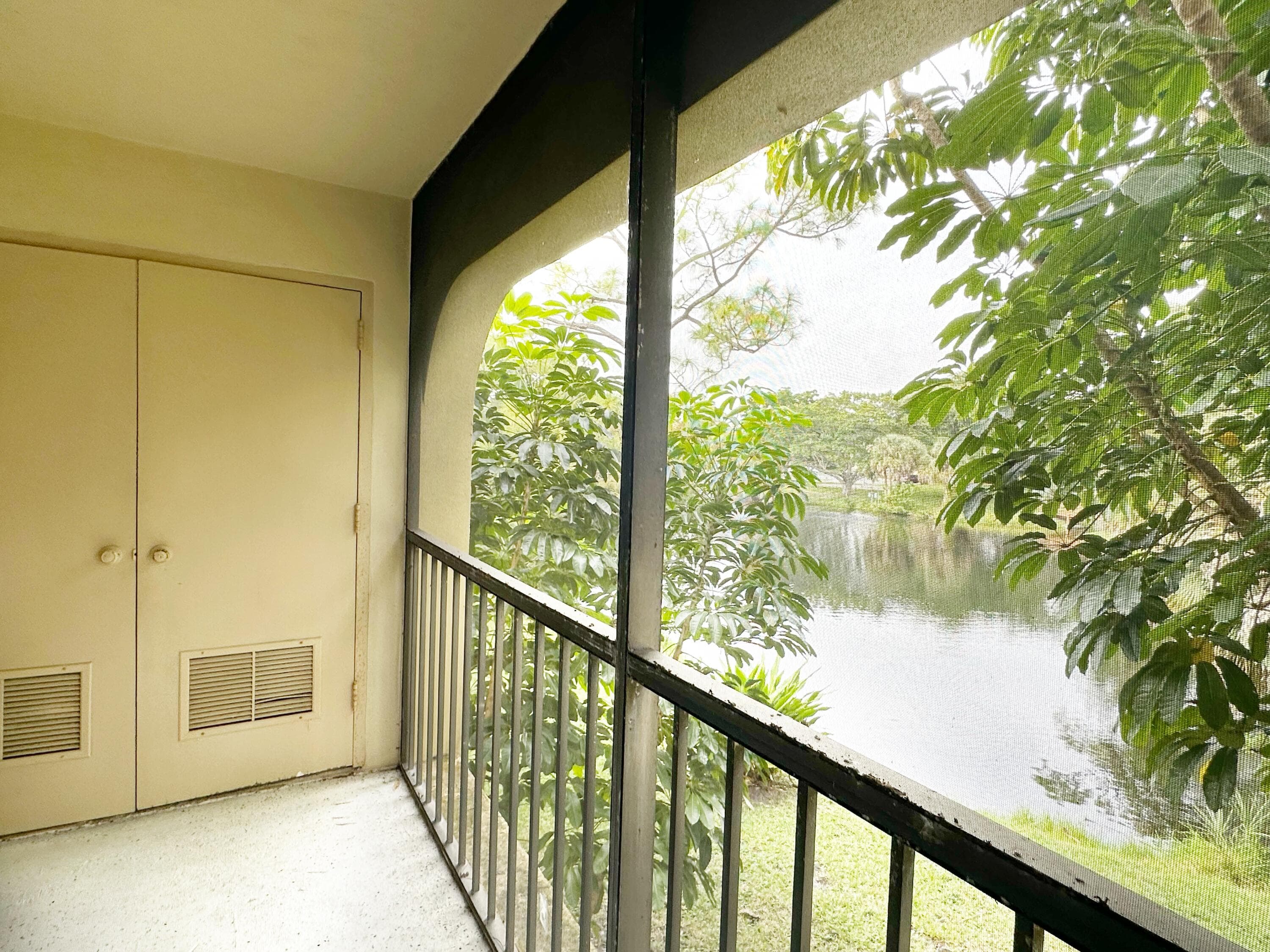 924 SW 9th Street Circle #206, Boca Raton, FL 33486 — photo 1 of 39