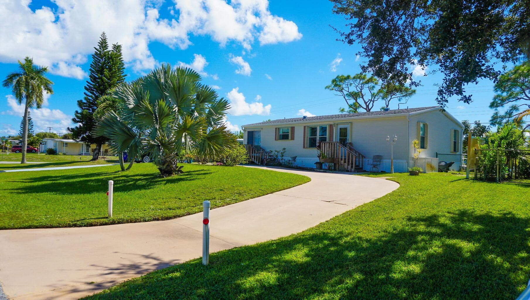 7030 SE Ridgeway Terrace, Hobe Sound, FL 33455 — photo 1 of 7