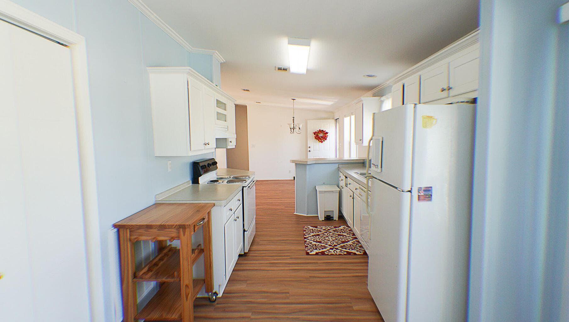 7030 SE Ridgeway Terrace, Hobe Sound, FL 33455 — photo 5 of 7