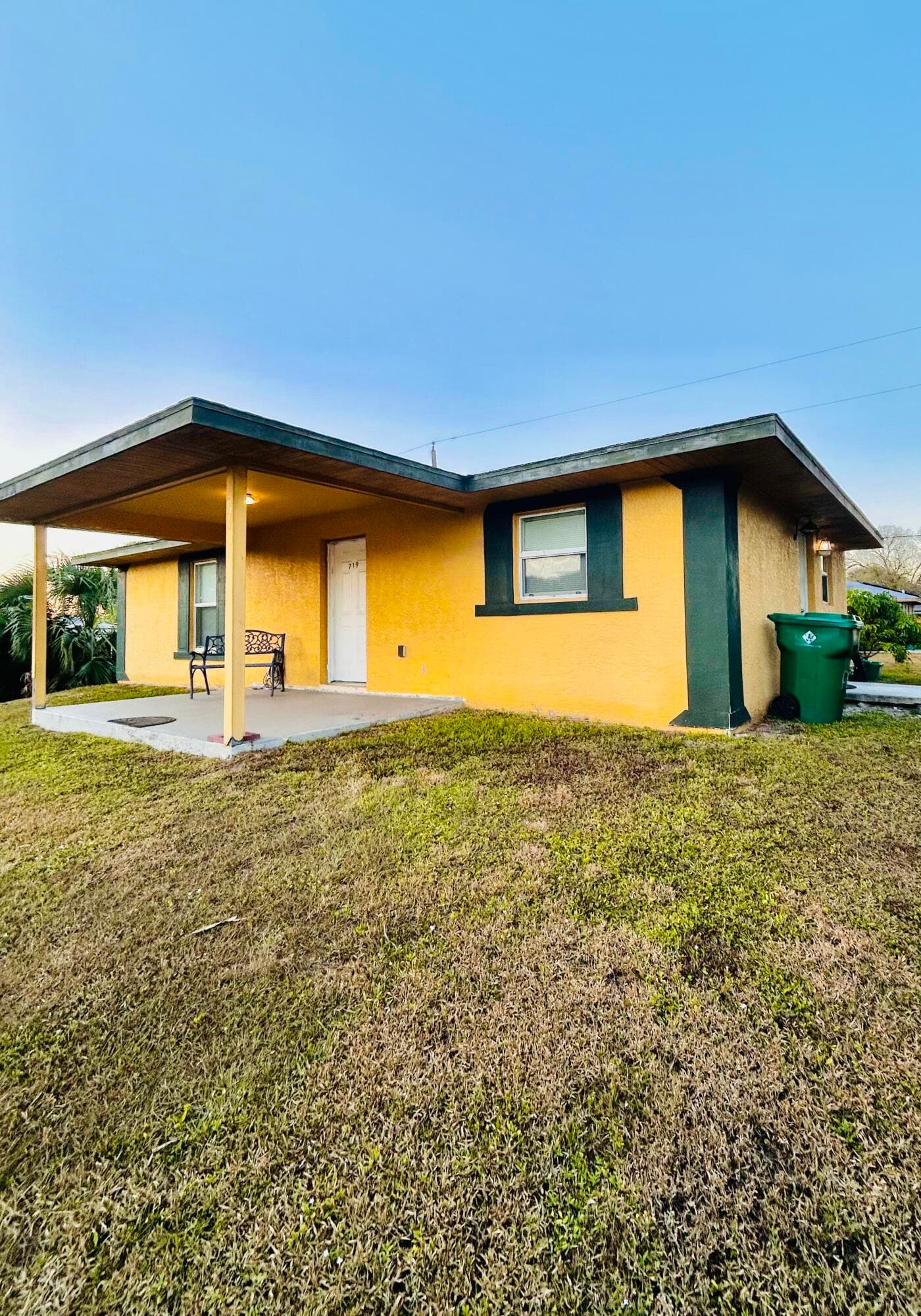719 Carolina Avenue, Clewiston, FL 33440 — photo 1 of 12