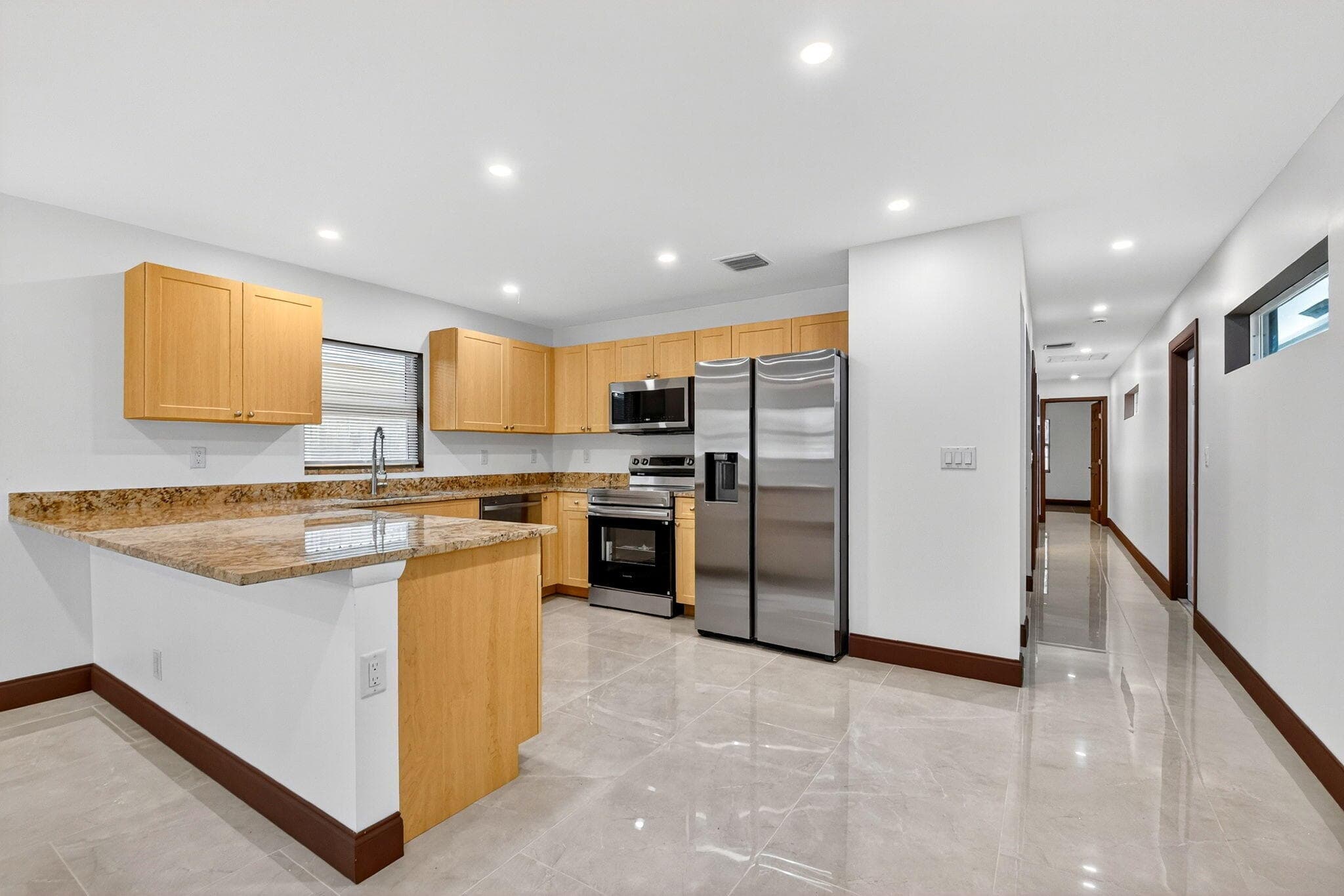 2932 Saginaw Avenue, West Palm Beach, FL 33409 — photo 9 of 37