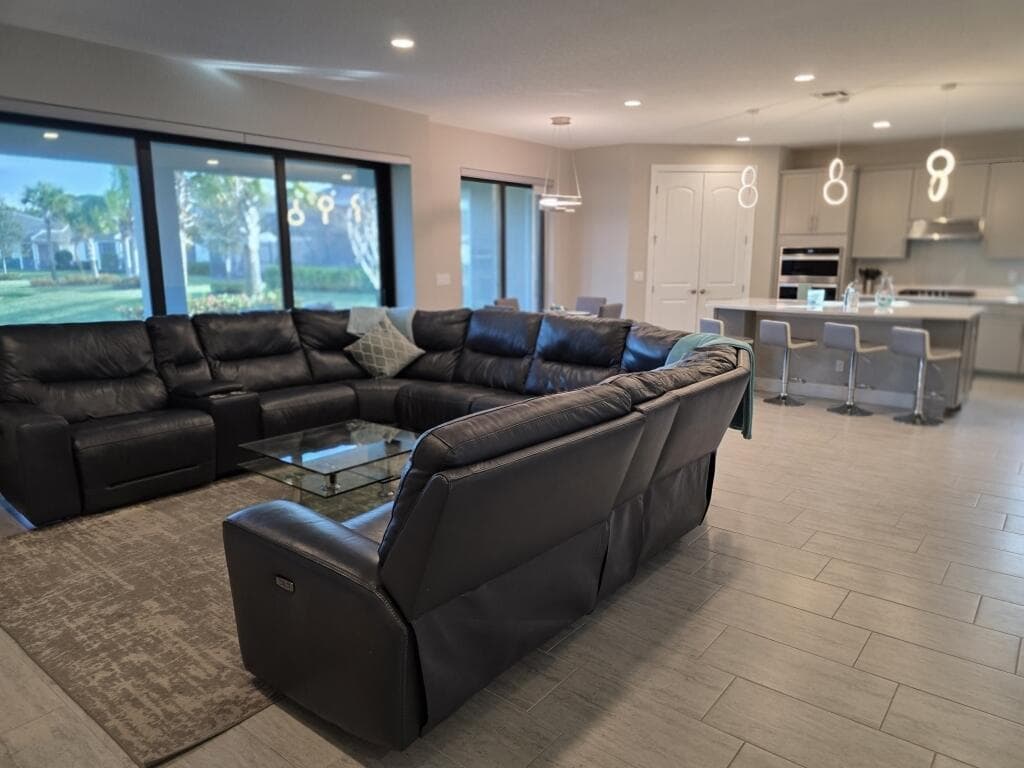 527 SE Vallarta Drive, Port St. Lucie, FL 34984 — photo 8 of 59