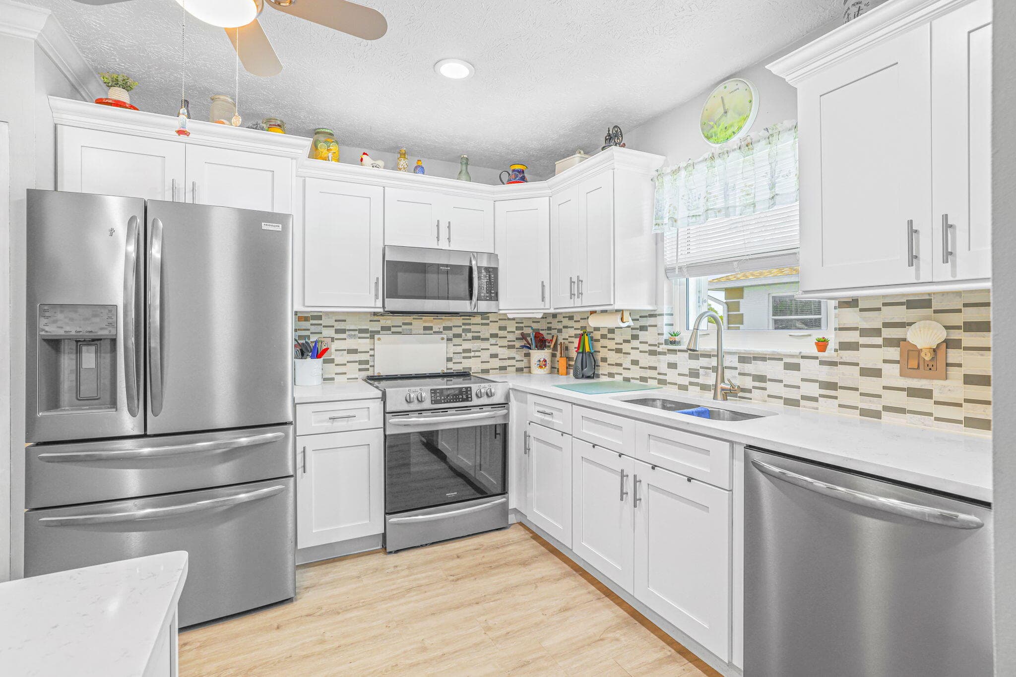 1203 S Lakes End Drive 2, Fort Pierce, FL 34982 — photo 4 of 42