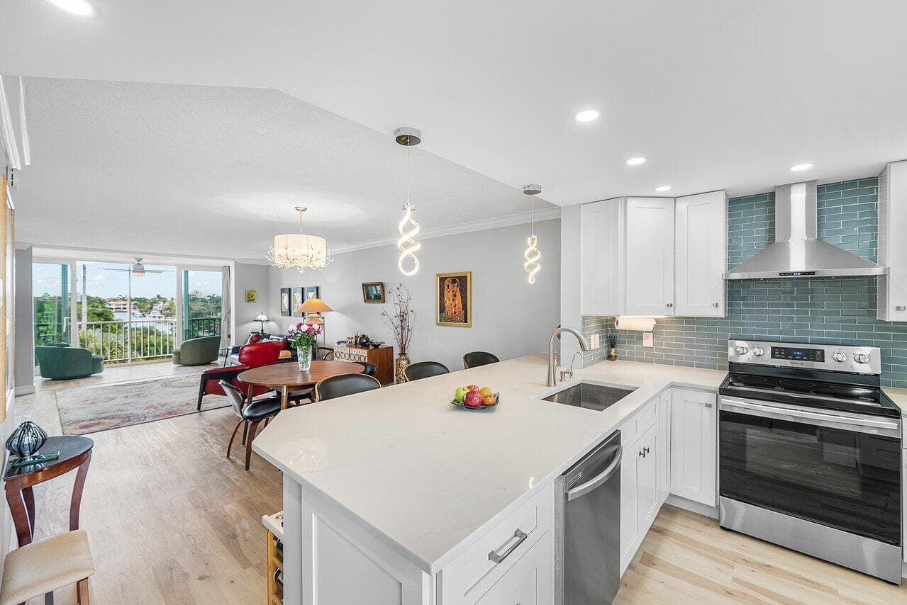 2809 Florida Boulevard 408, Delray Beach, FL 33483 — photo 1 of 62