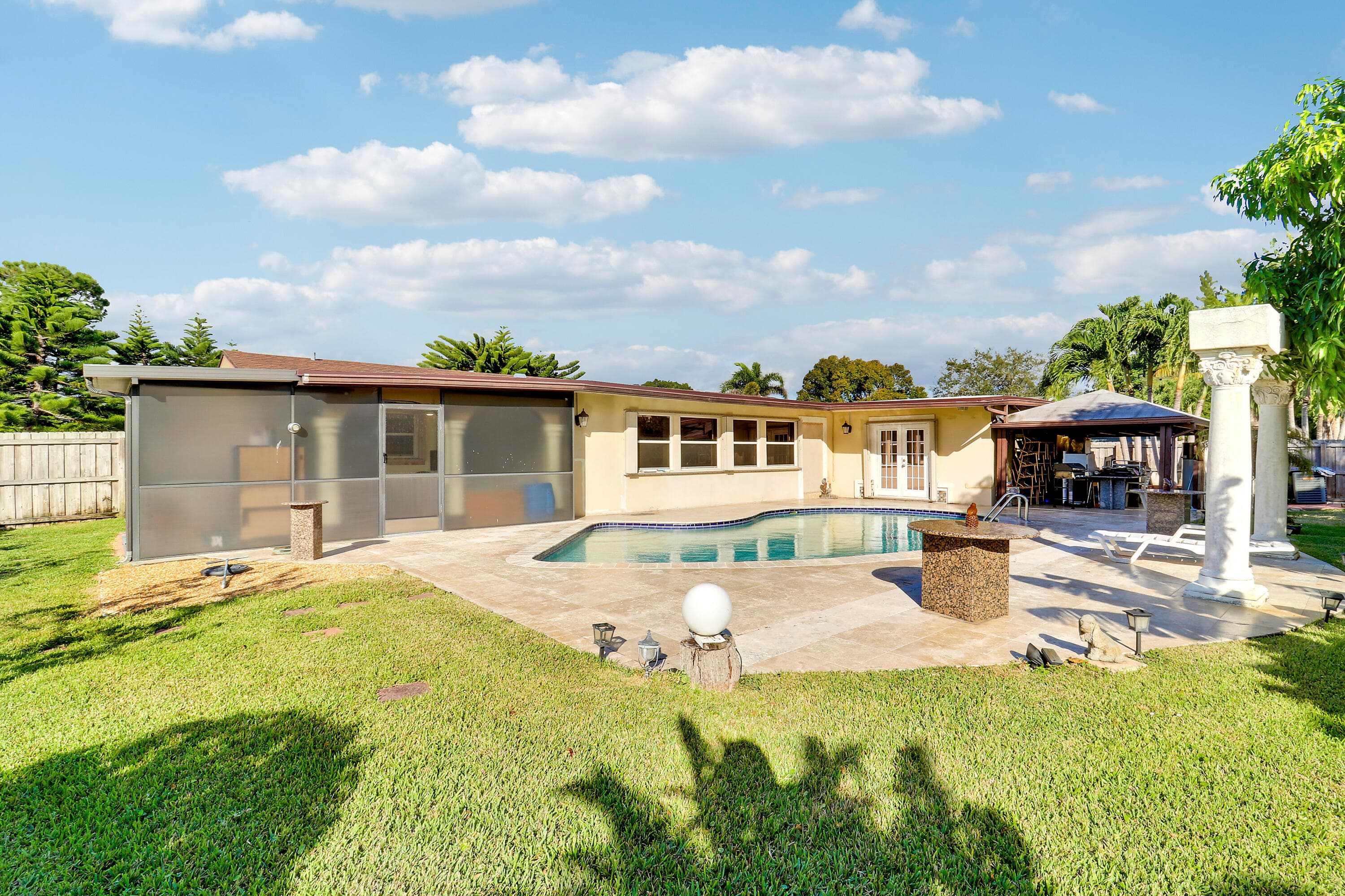 10868 Larch Court, Palm Beach Gardens, FL 33418 — photo 15 of 39