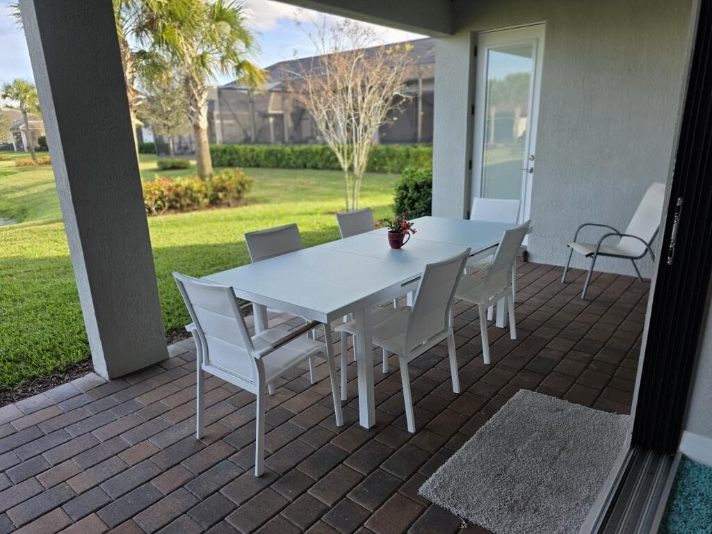 527 SE Vallarta Drive, Port St. Lucie, FL 34984 — photo 27 of 59