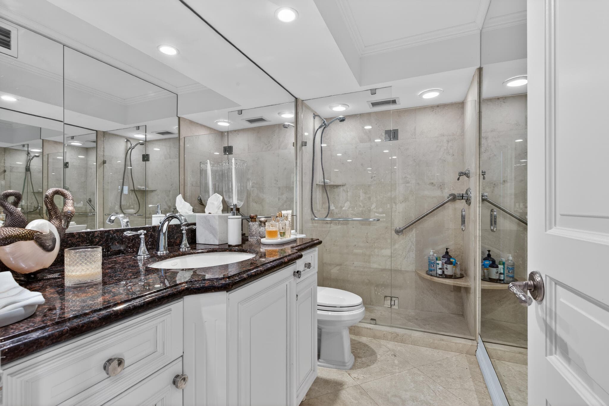 434 Chilean Avenue 2b, Palm Beach, FL 33480 — photo 17 of 30