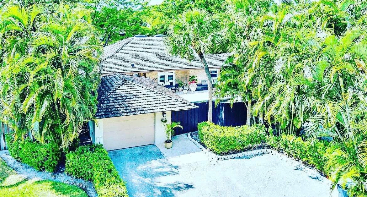 2107 Wightman Drive, Wellington, FL 33414 — photo 3 of 35