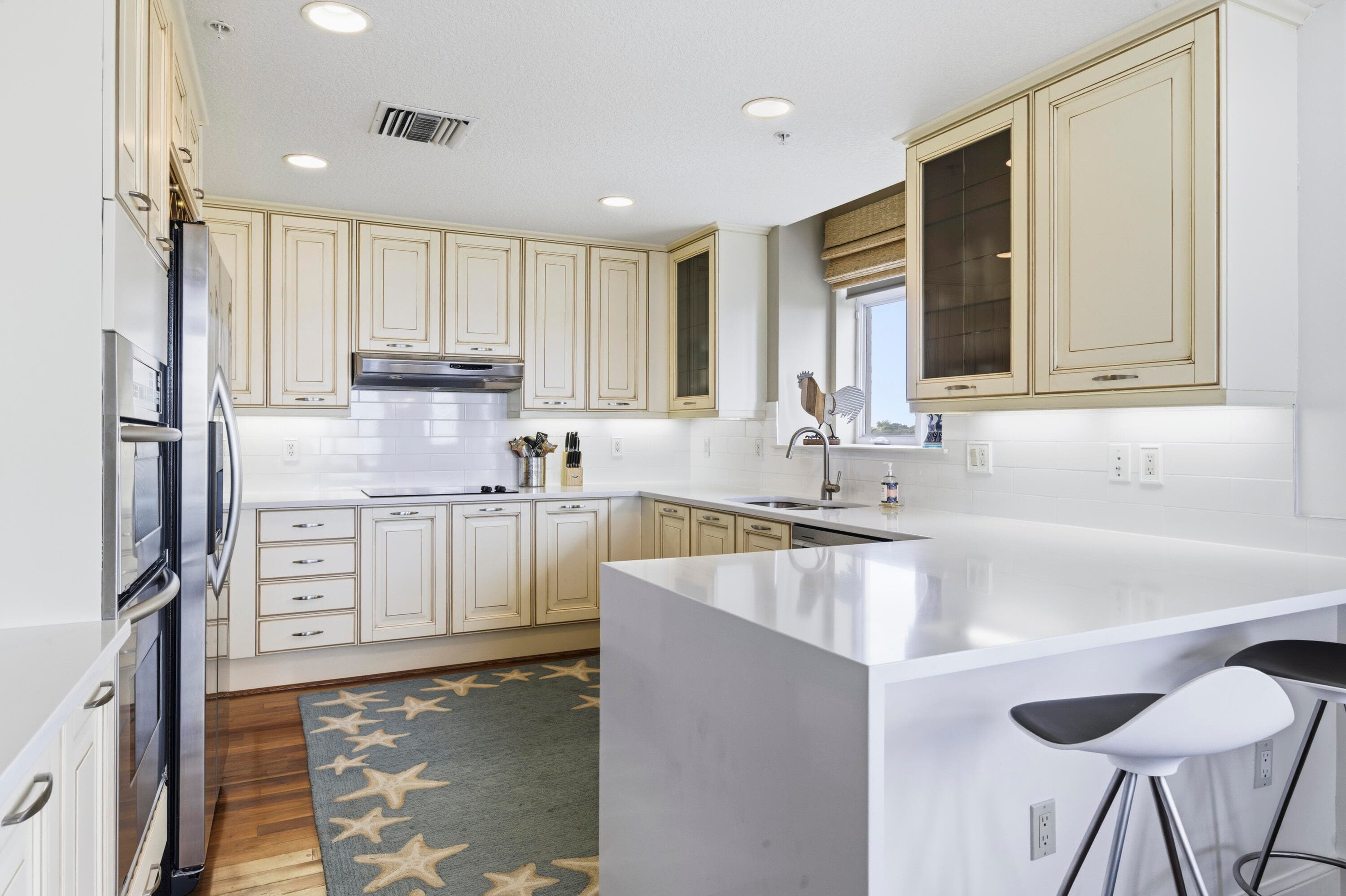 309 E Ocean Avenue 306, Lantana, FL 33462 — photo 3 of 19