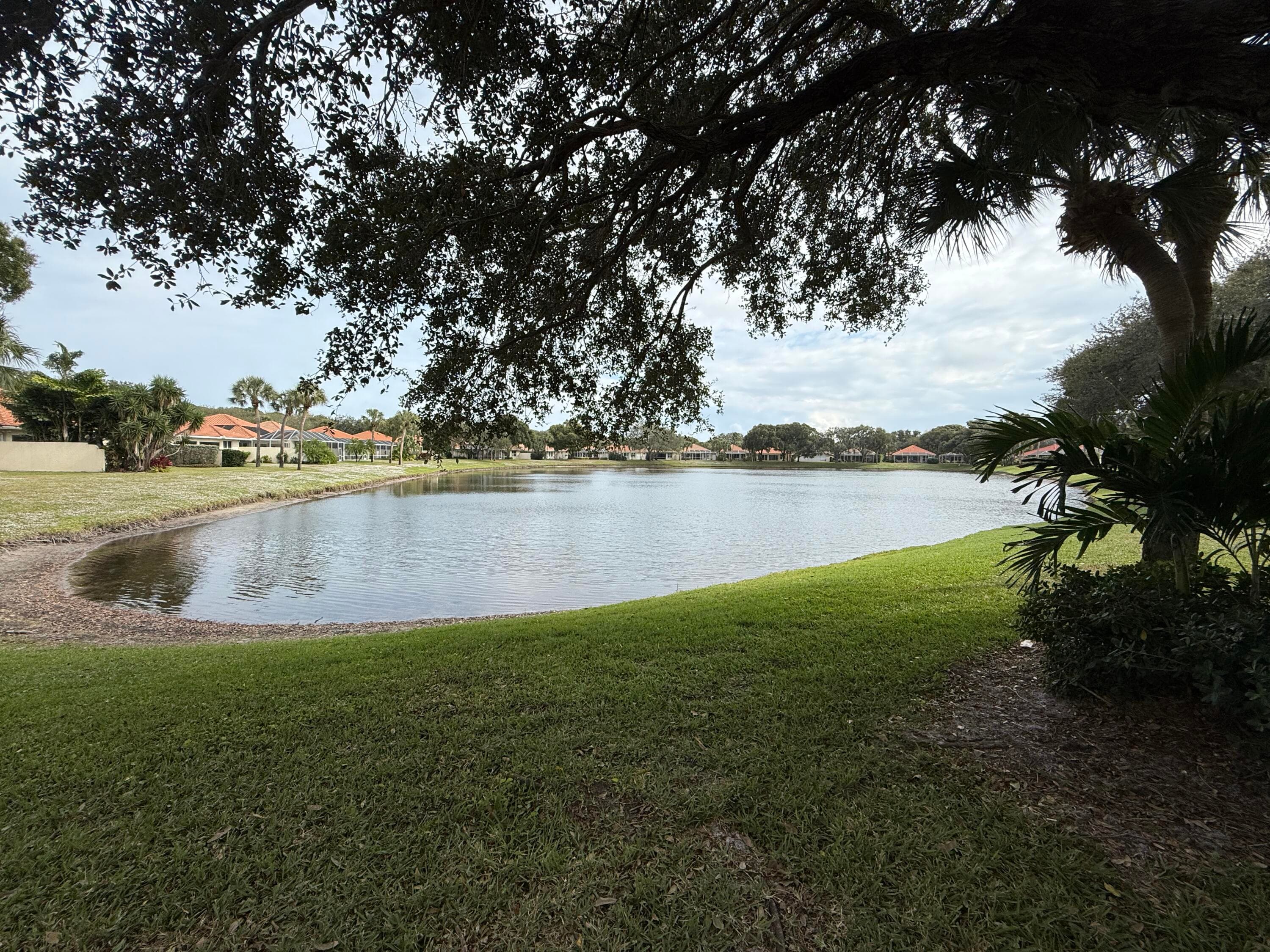 222 E Tall Oaks Circle, Palm Beach Gardens, FL 33410 — photo 3 of 19