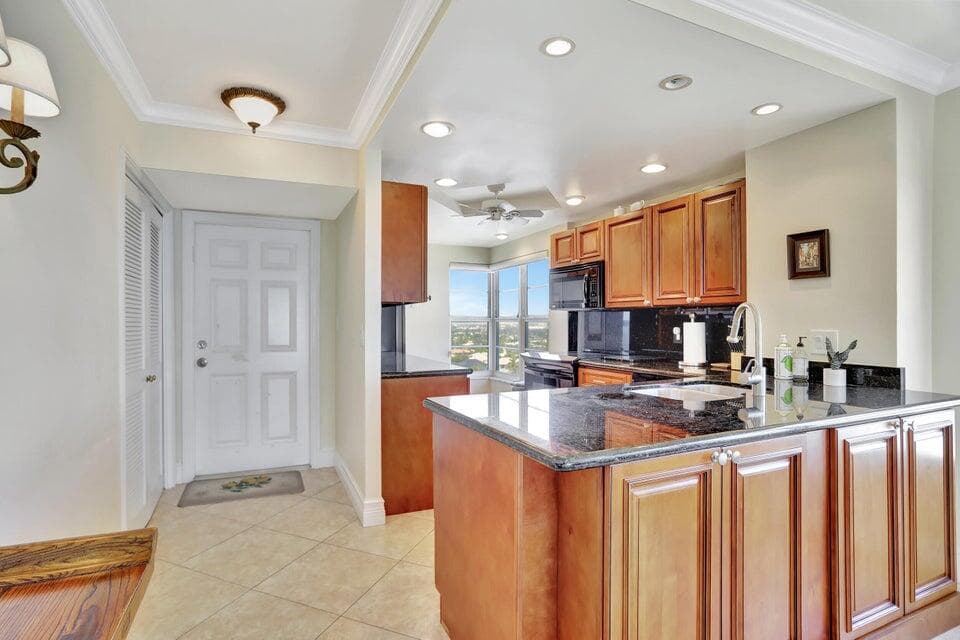 1021 Hillsboro Mile 1108, Hillsboro Beach, FL 33062 — photo 2 of 52